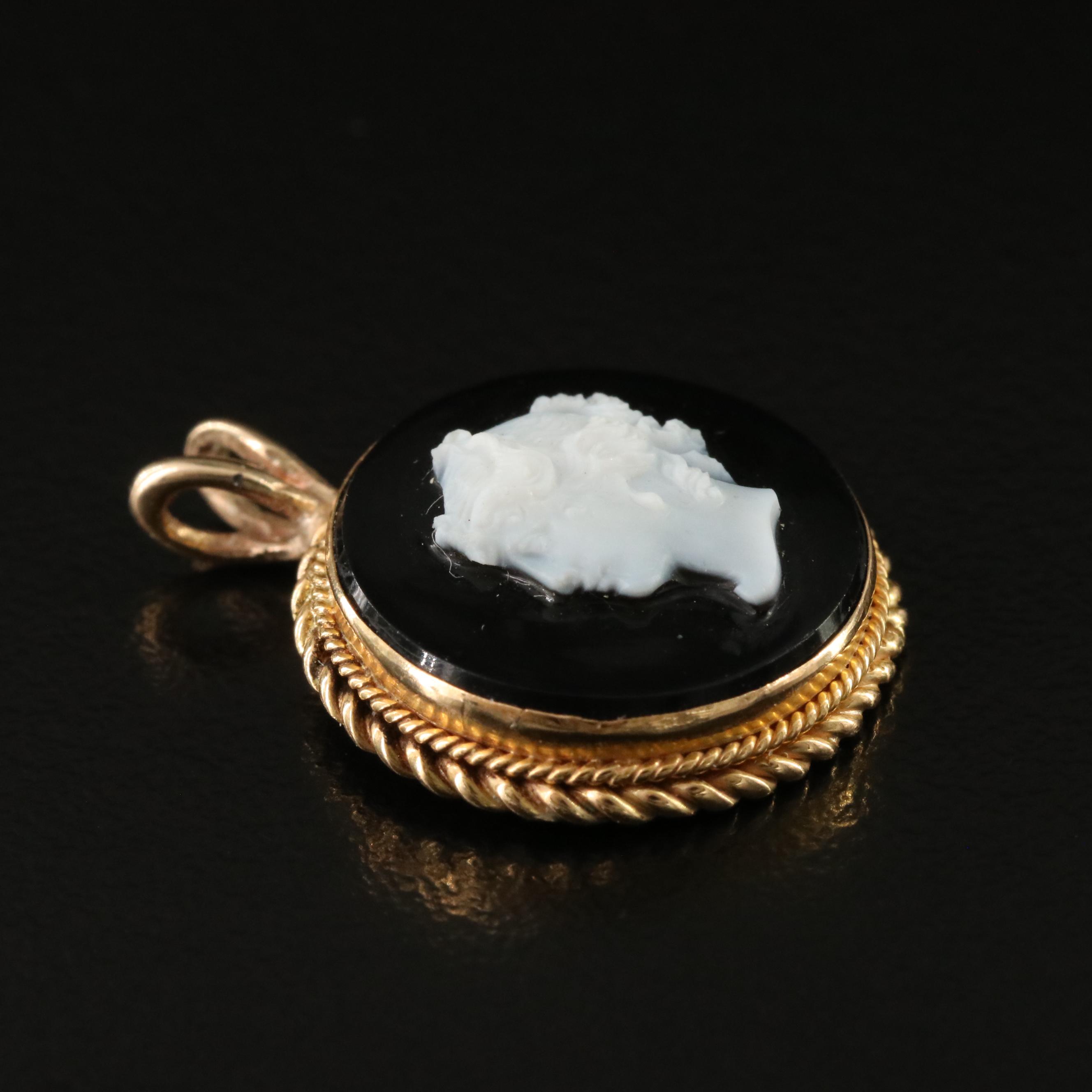 Vintage 18K Onyx Cameo Pendant