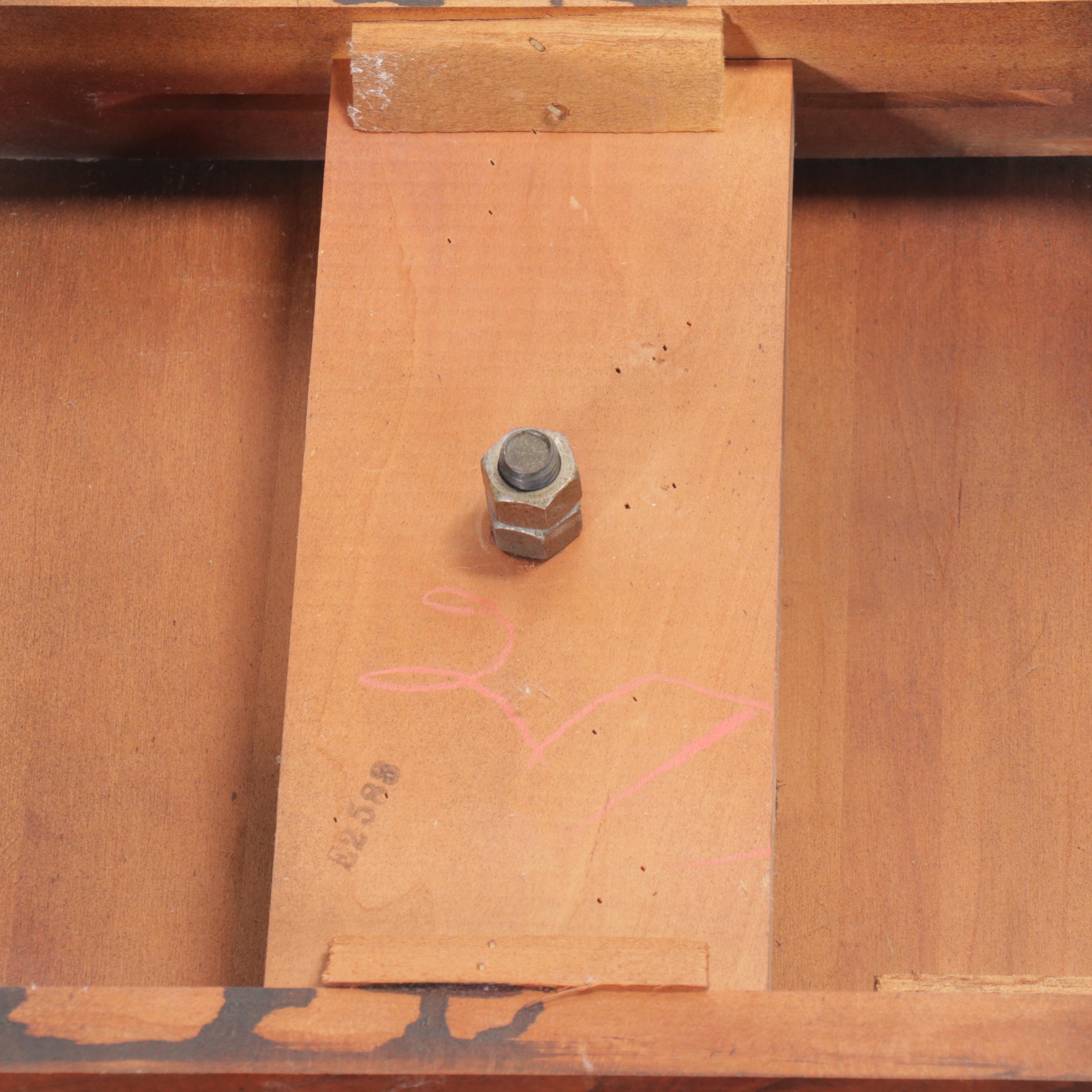 Queen Anne Style Mahogany Drop Leaf Table