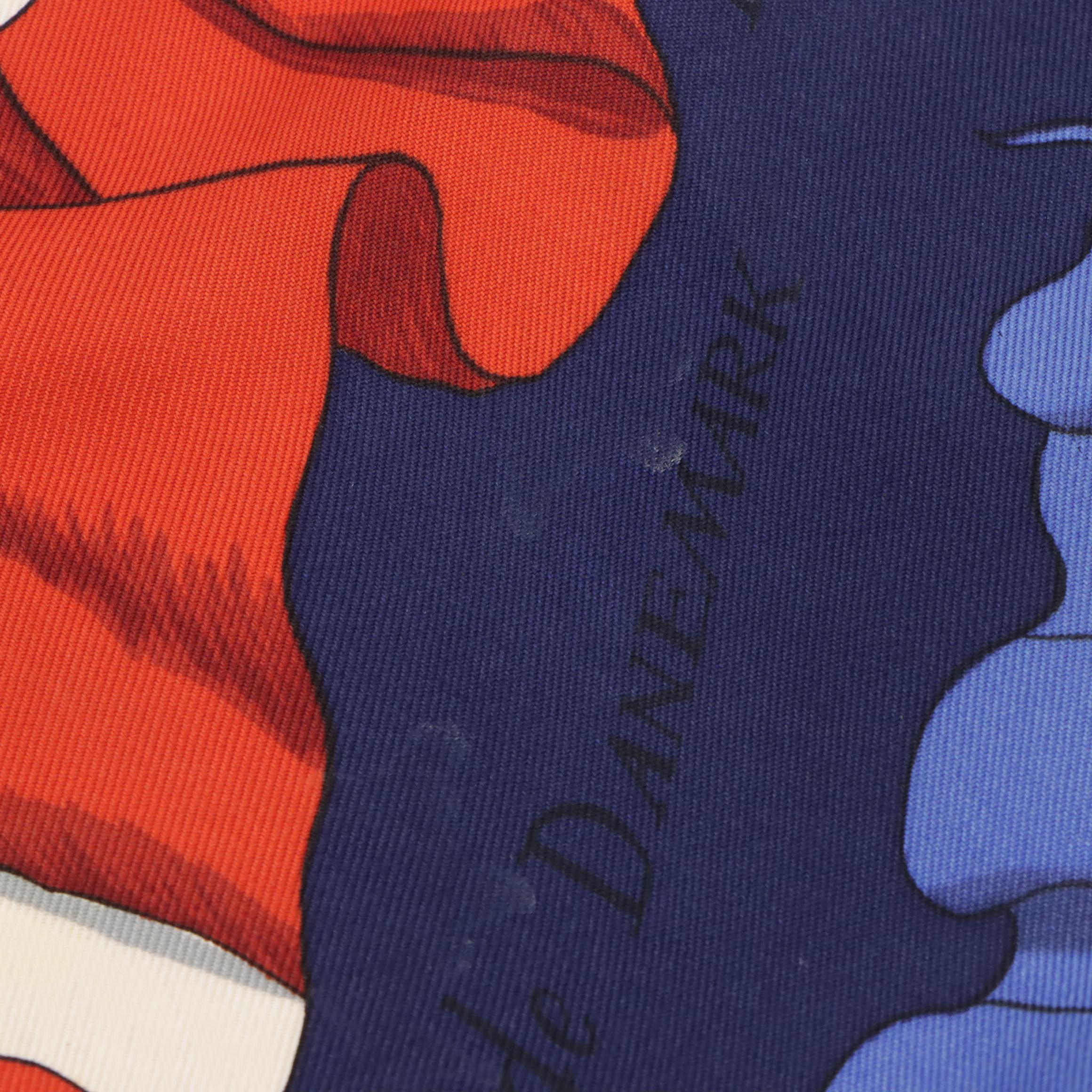 Hermès "Pavois" Scarf 90 in Silk Twill