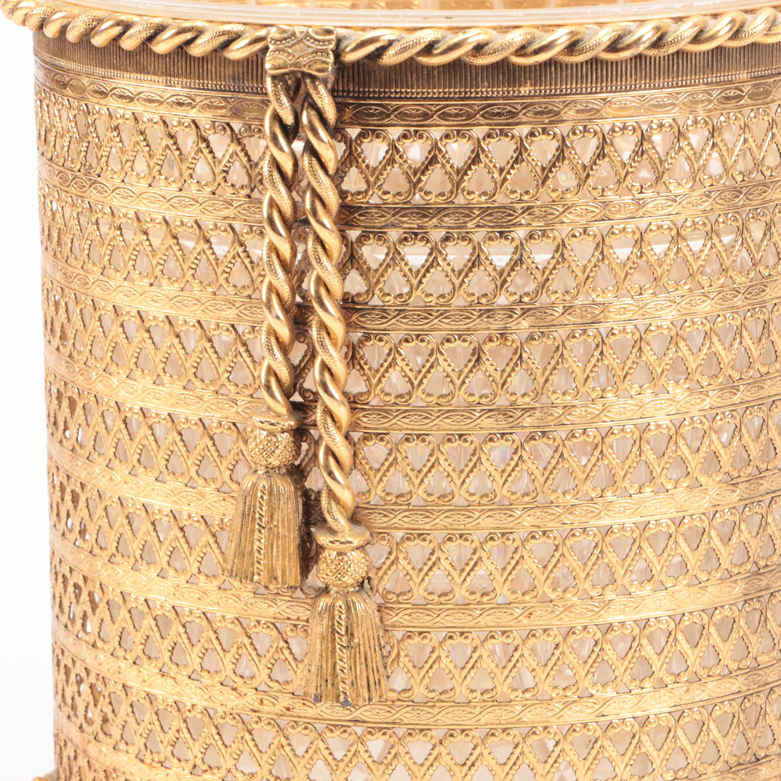 Porcelain Soap Dish, Toothbrush Cups, and More Bathroom Accessories