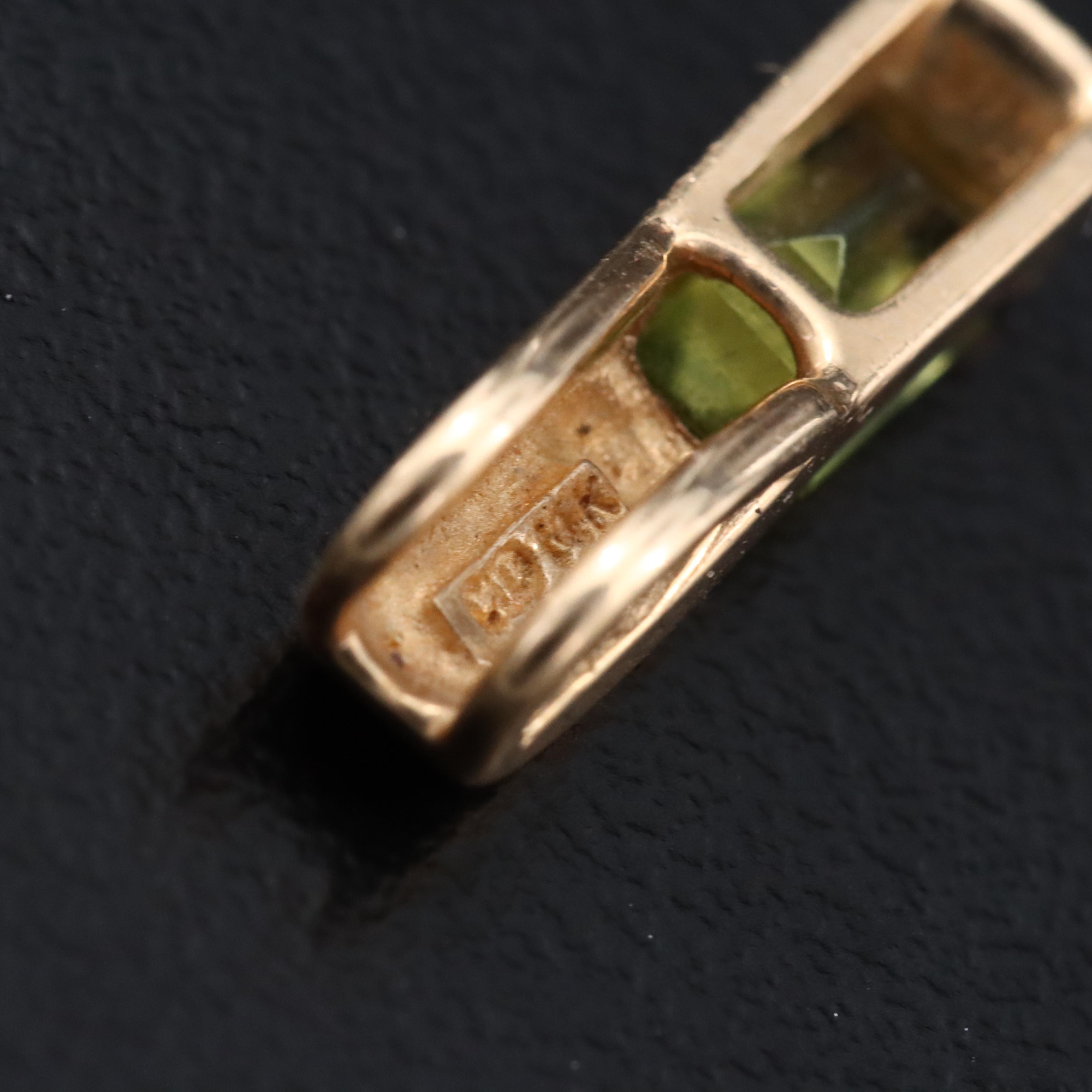 14K Peridot Solitaire Pendant
