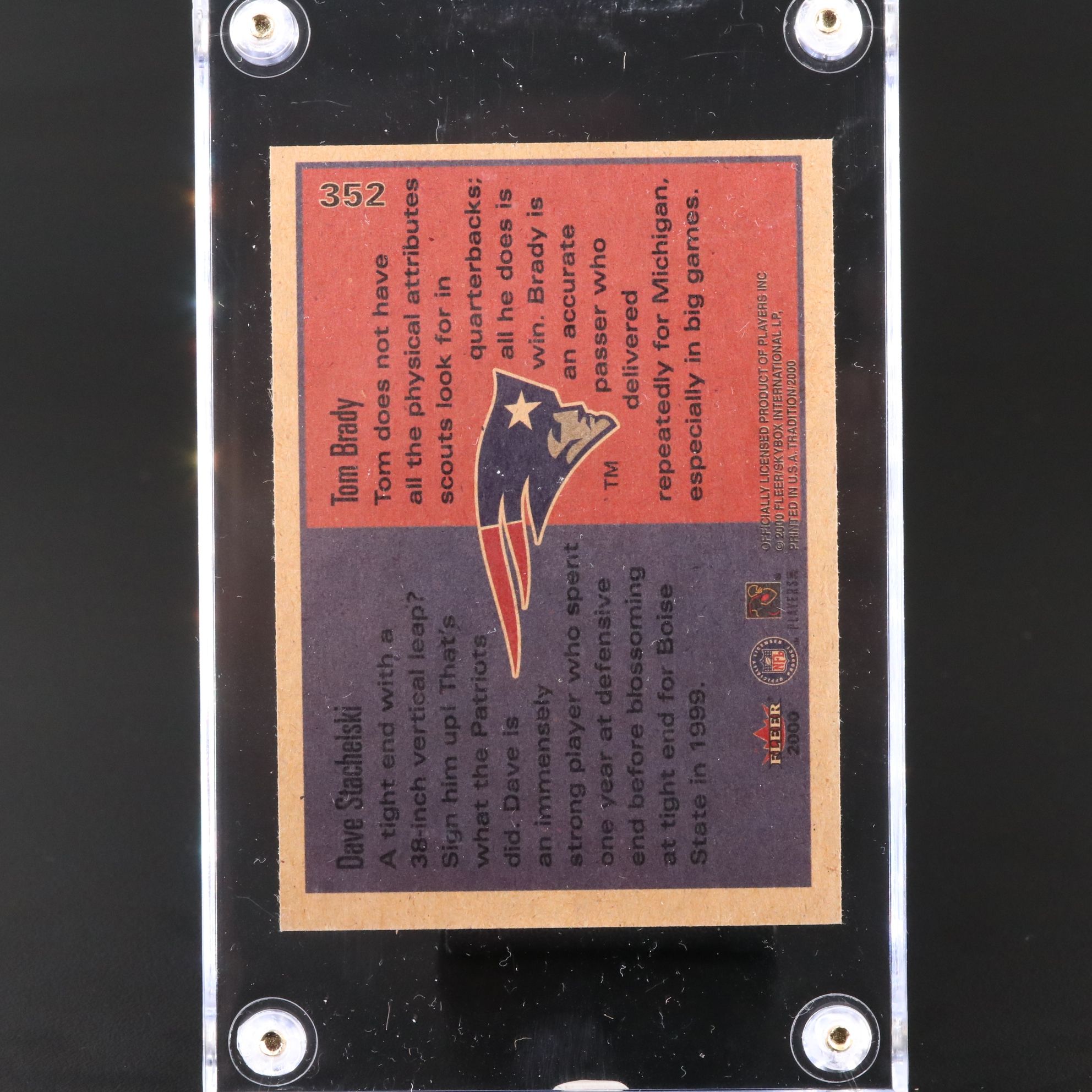 2000 Fleer Tradition Tom Brady New England Patriots Rookie Football Card