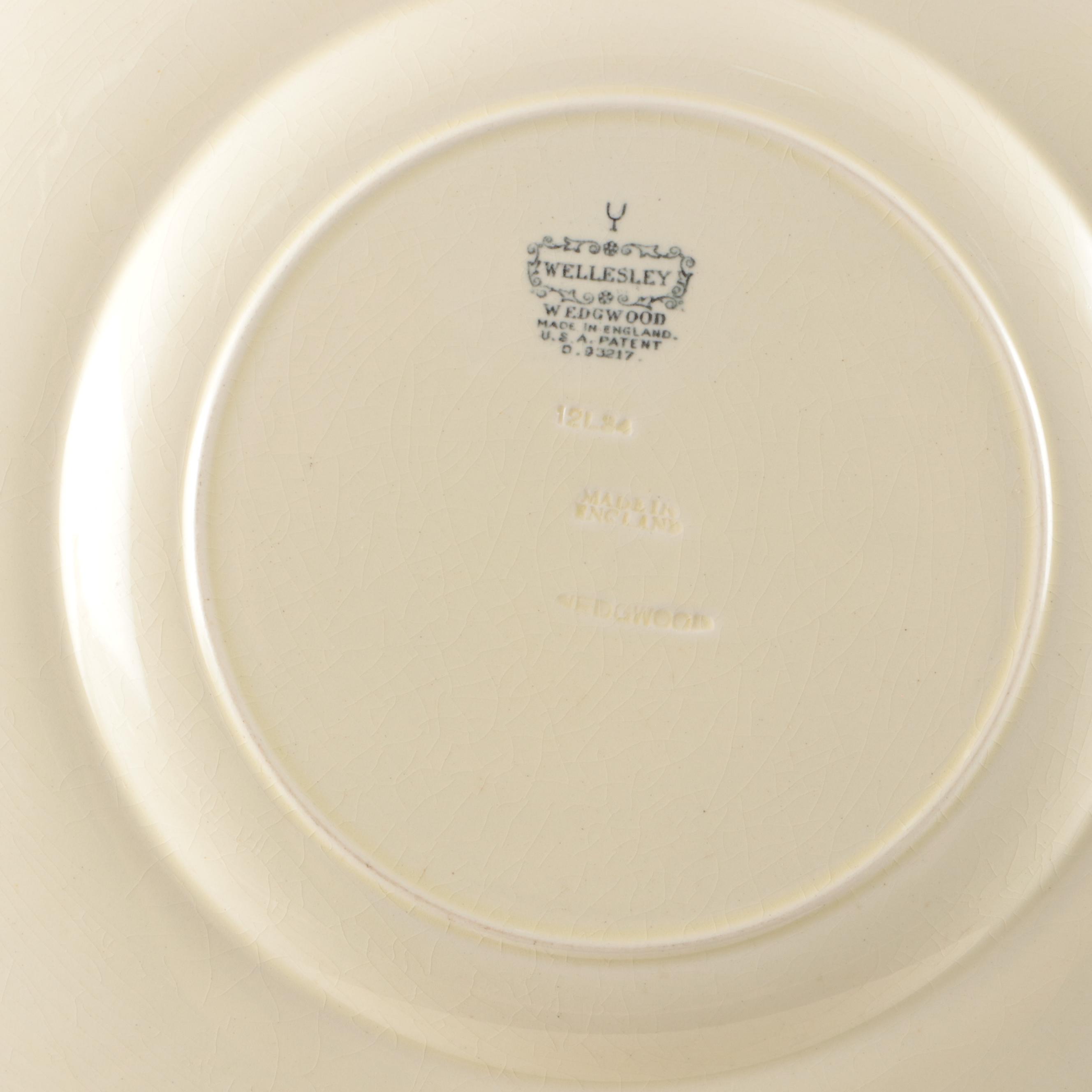 Wedgwood "Wellesley" Ceramic Dinnerware