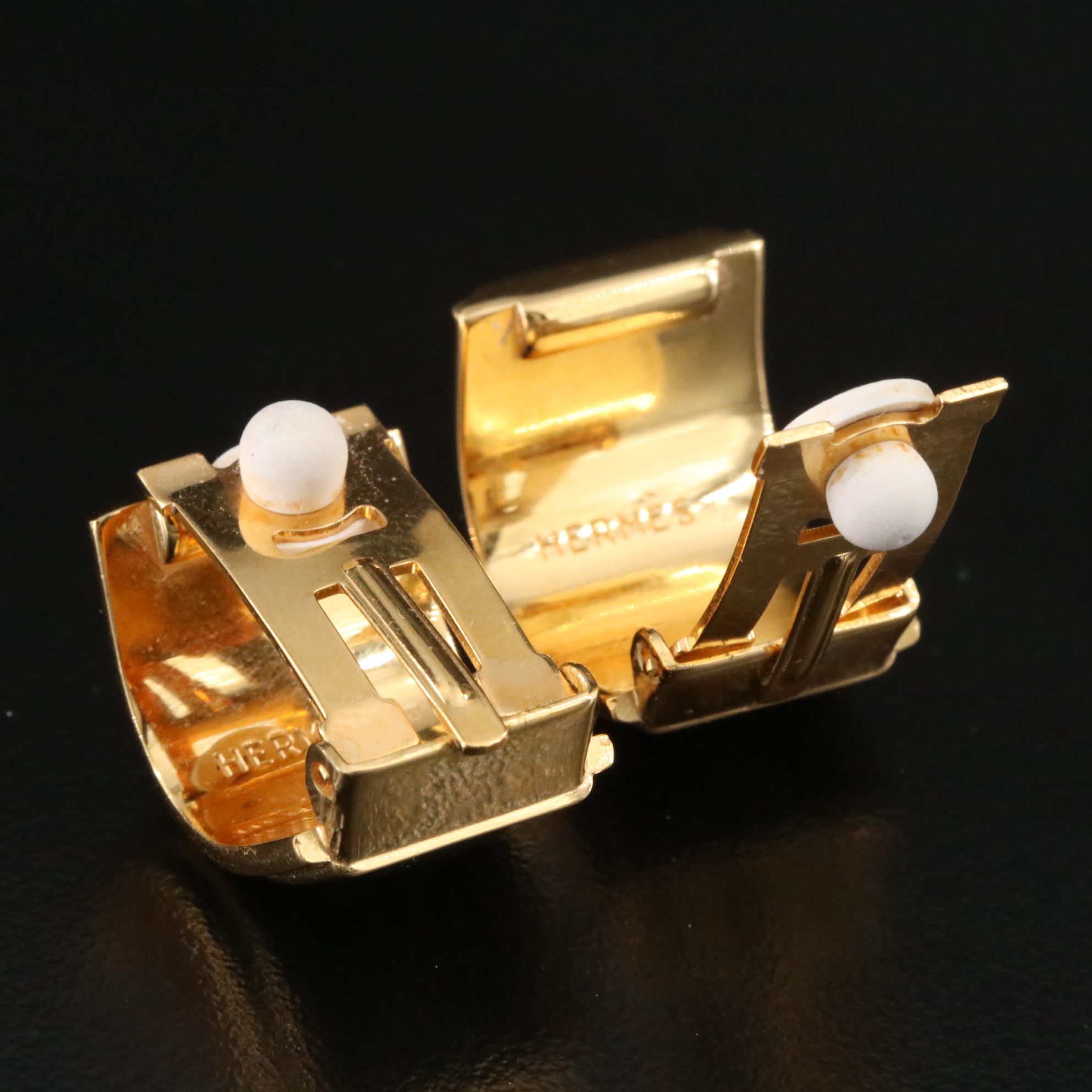 Hermès Chain Motif Enamel Clip Earrings