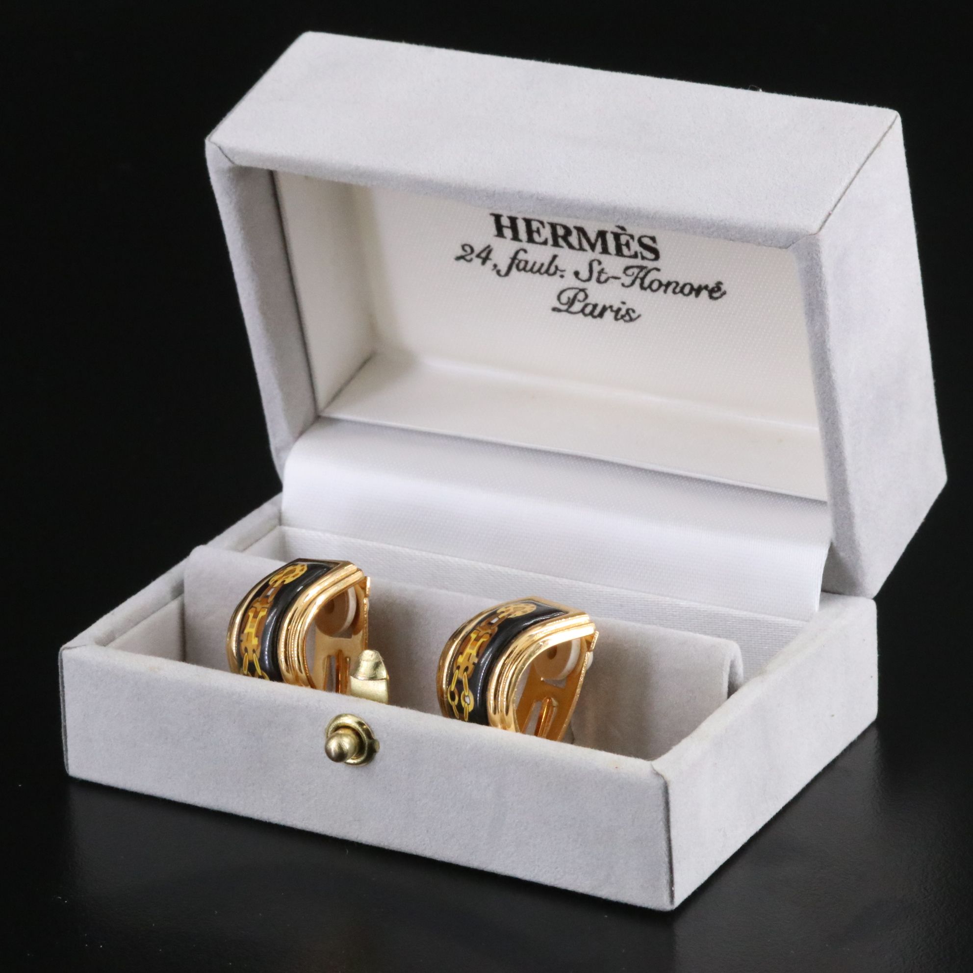 Hermès Chain Motif Enamel Clip Earrings