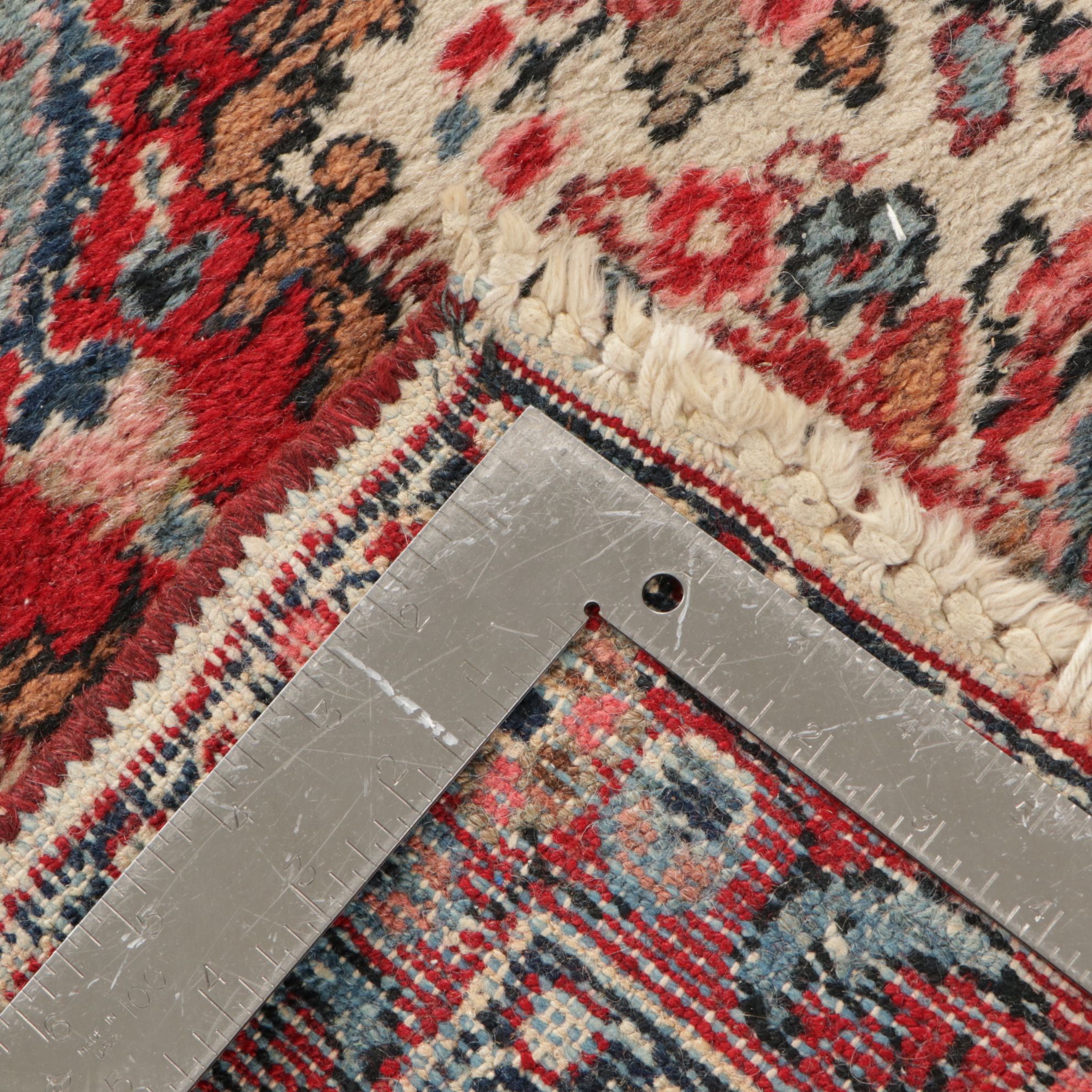 2'5 x 4'7 Hand-Knotted Persian Hamadan Accent Rug