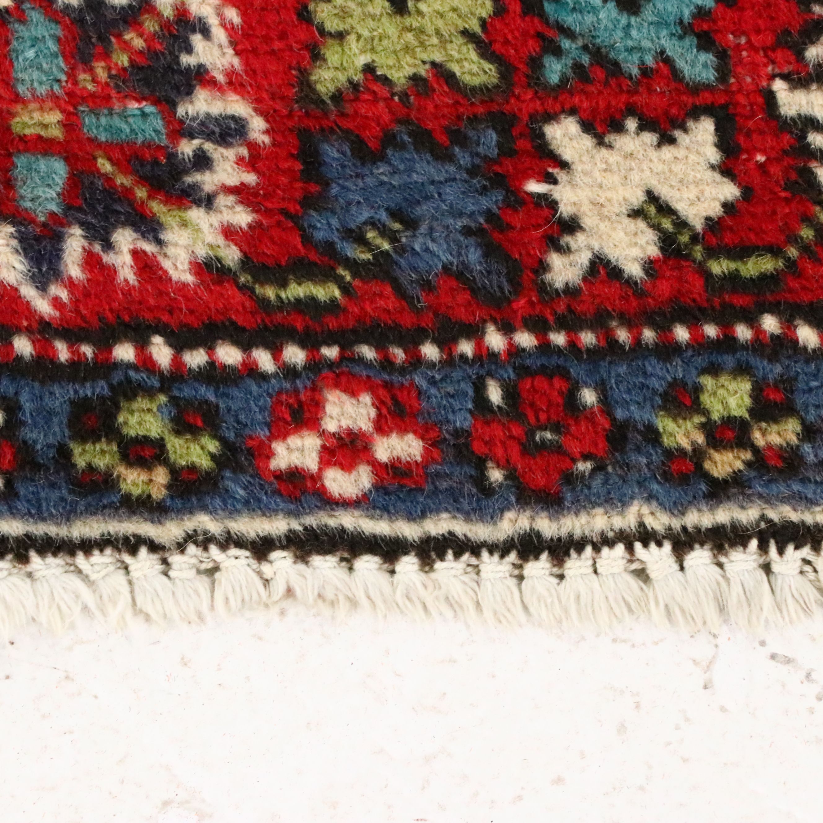 3'9 x 5'6 Hand-Knotted Caucasian Akstafa Area Rug