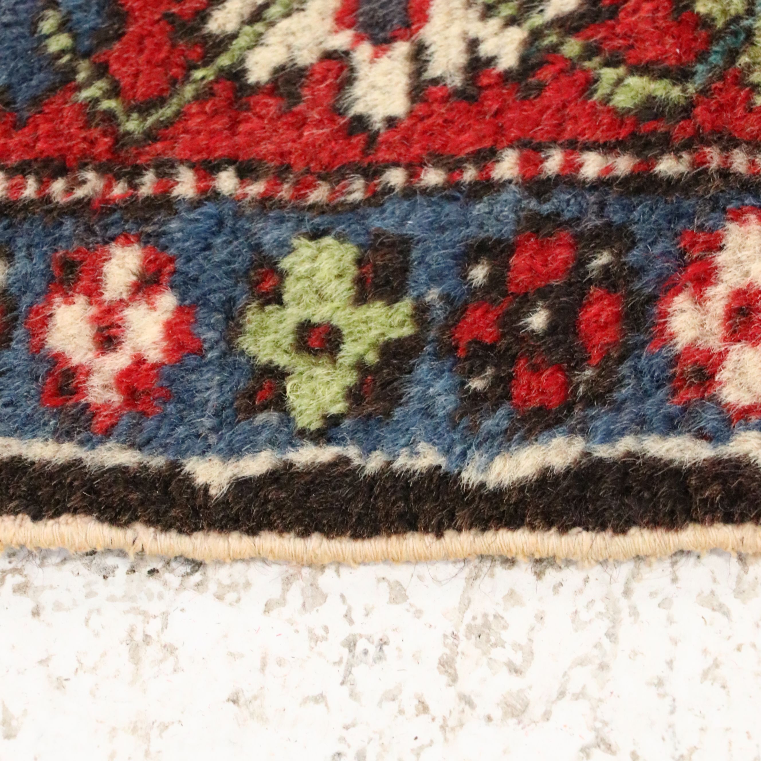 3'9 x 5'6 Hand-Knotted Caucasian Akstafa Area Rug