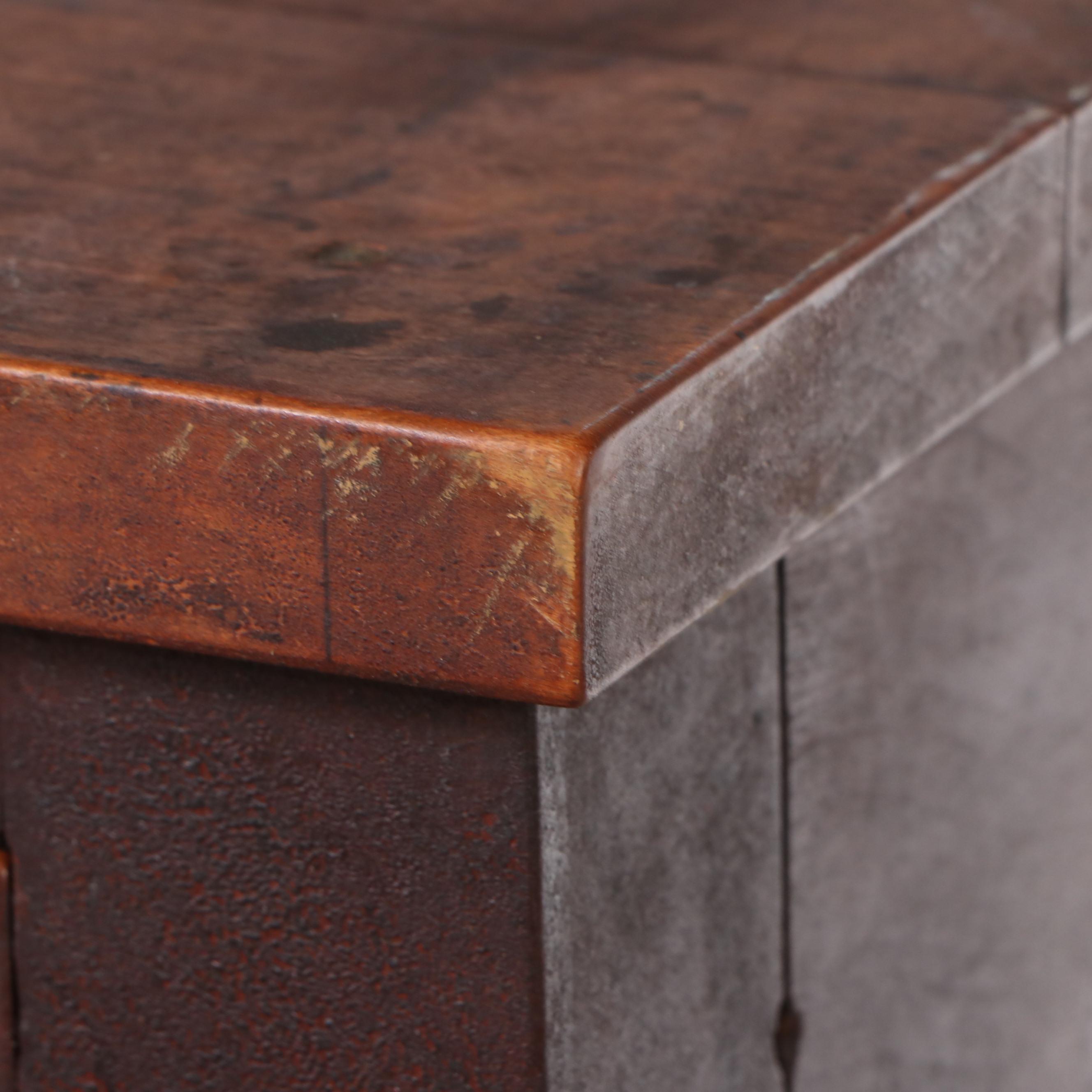 Walnut Chest of Drawers with Turned Legs, 19th Century