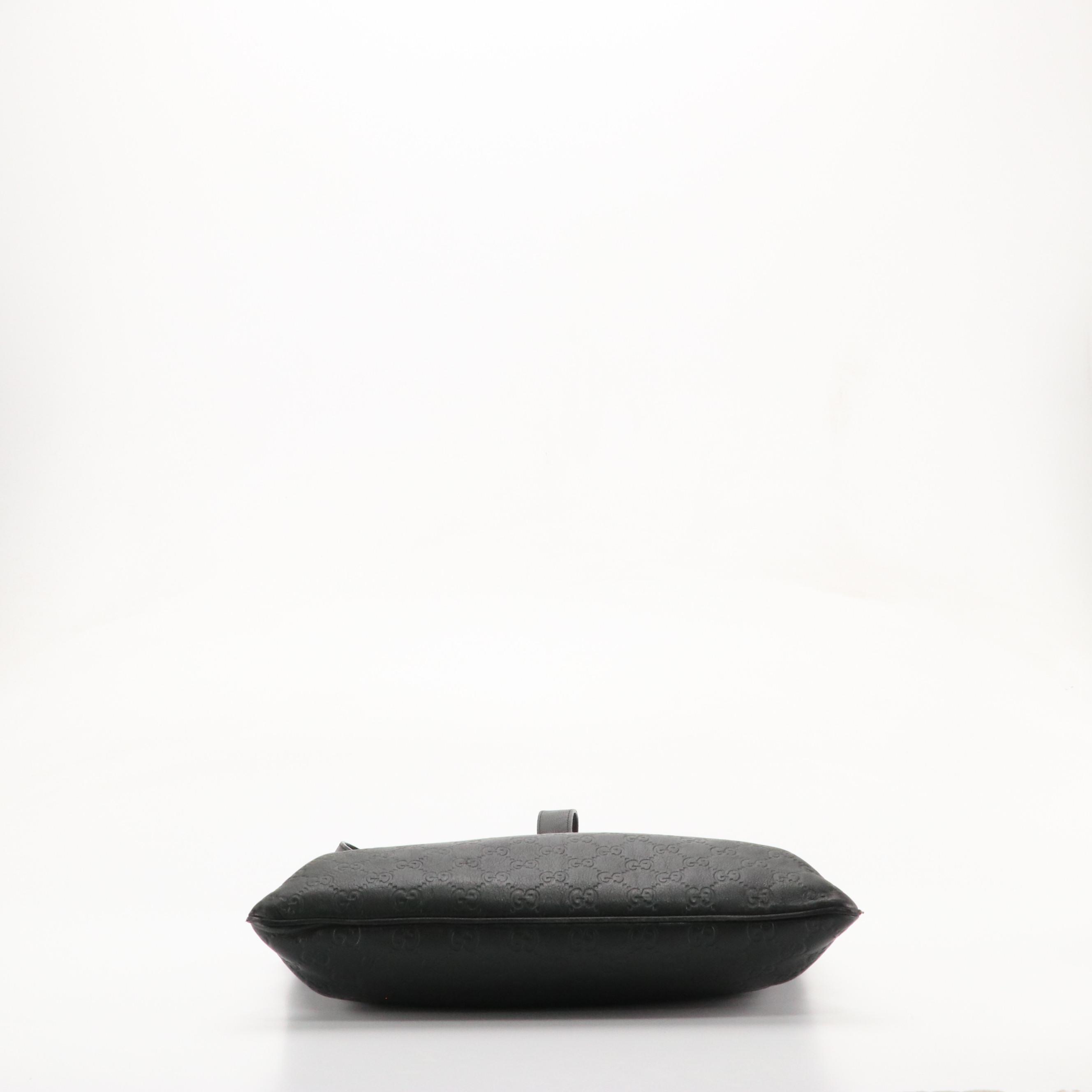 Gucci Zippered Crossbody Messenger Bag in Black Guccissima Calfskin Leather