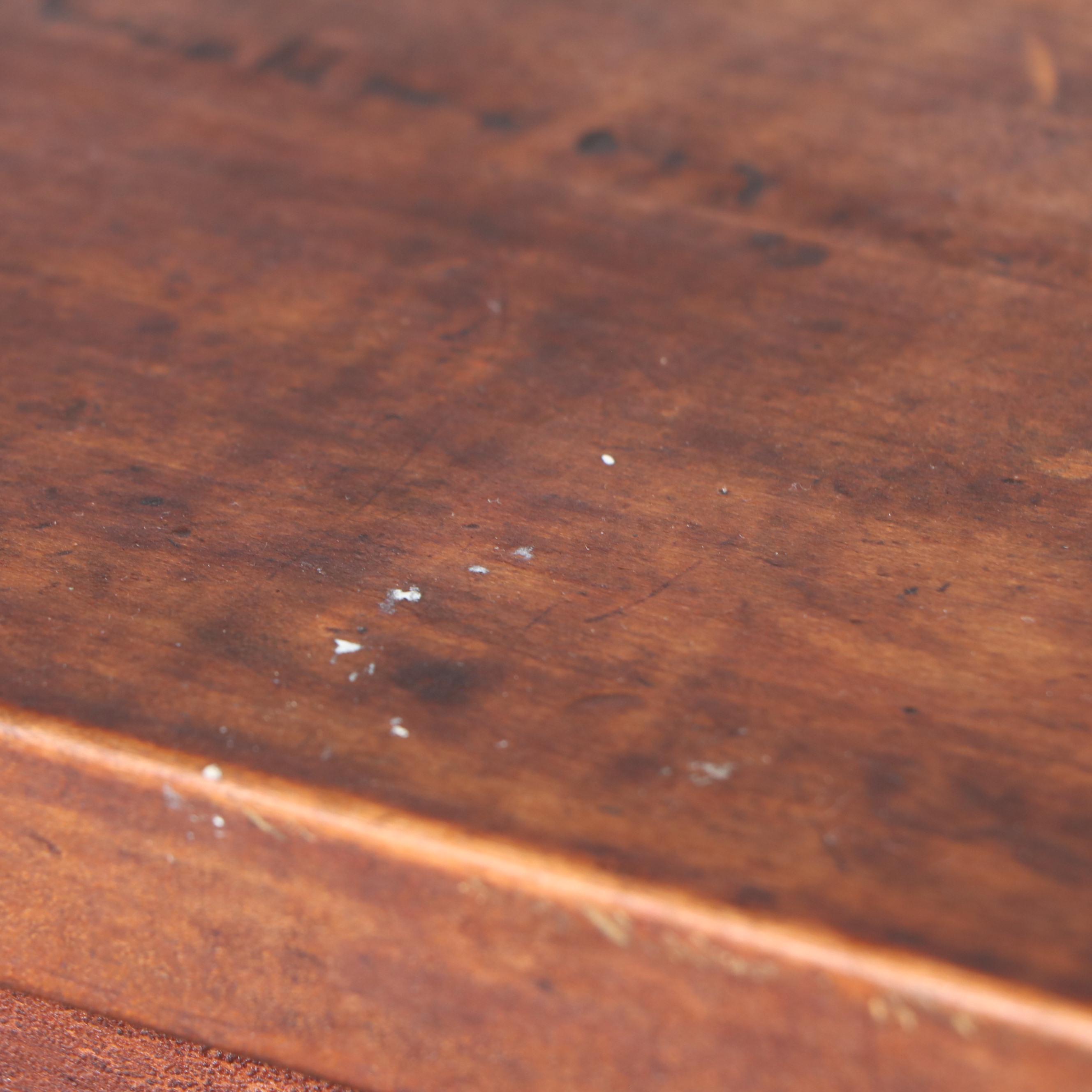 Walnut Chest of Drawers with Turned Legs, 19th Century