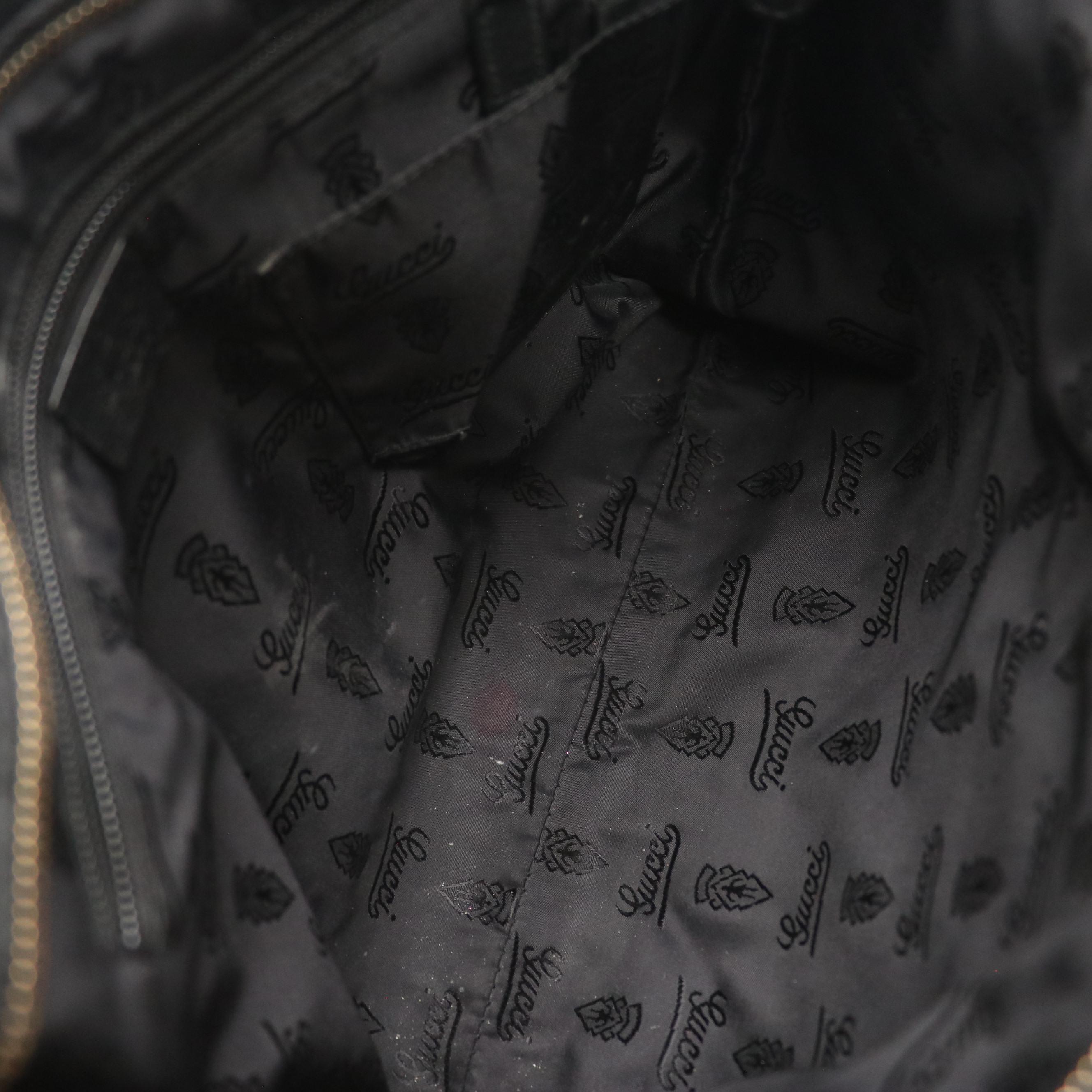 Gucci Zippered Crossbody Messenger Bag in Black Guccissima Calfskin Leather