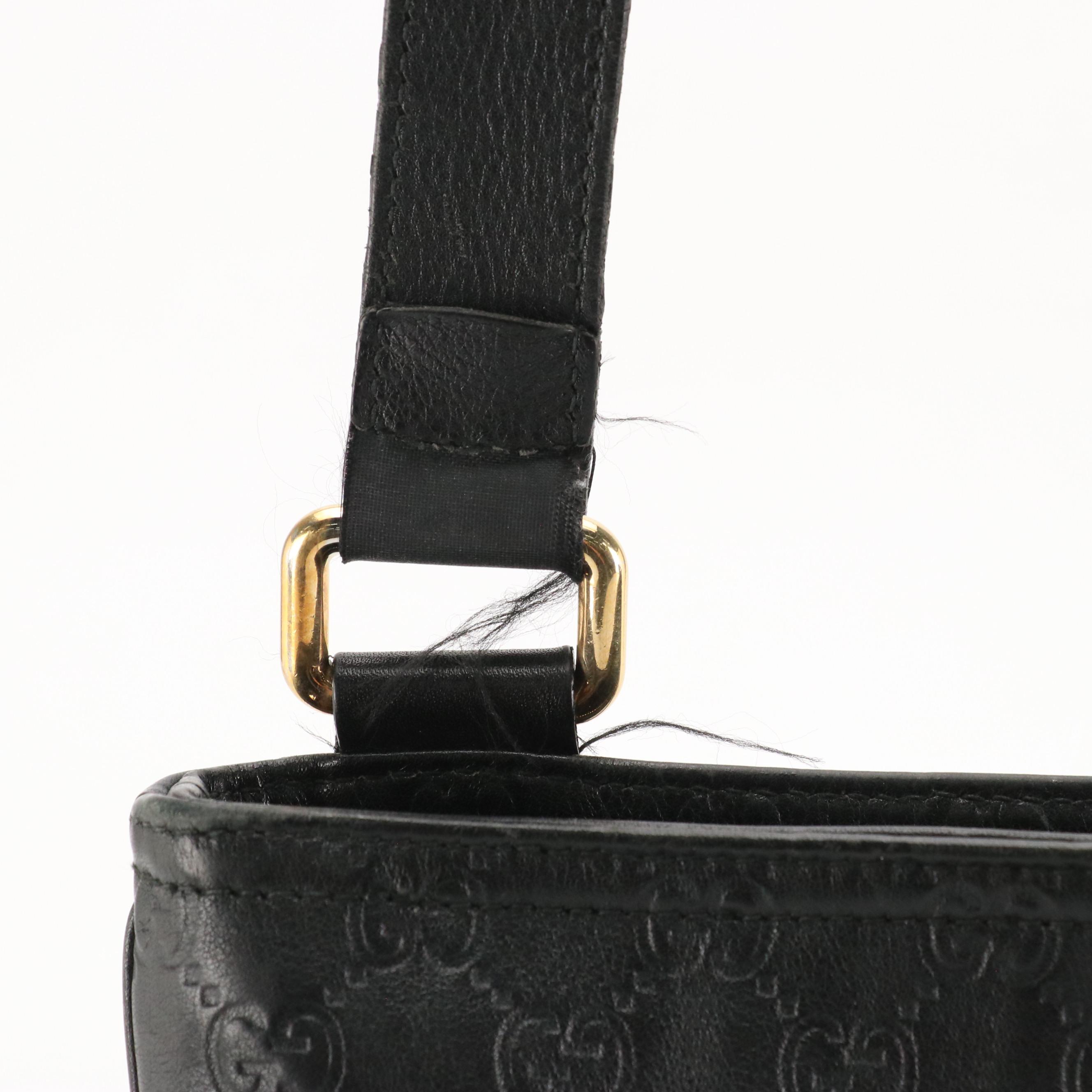 Gucci Zippered Crossbody Messenger Bag in Black Guccissima Calfskin Leather