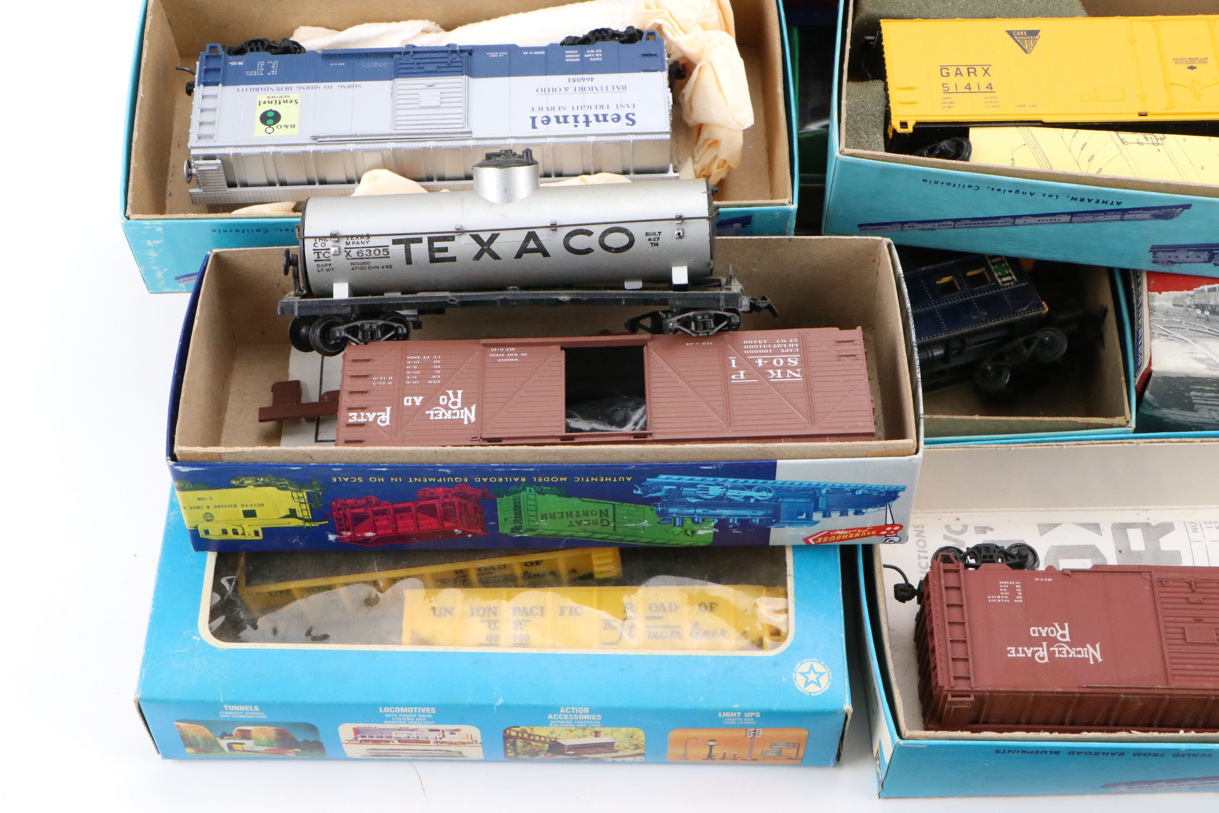 Life-Like Trains and Other HO Scale Train Cars, Late 20th Century