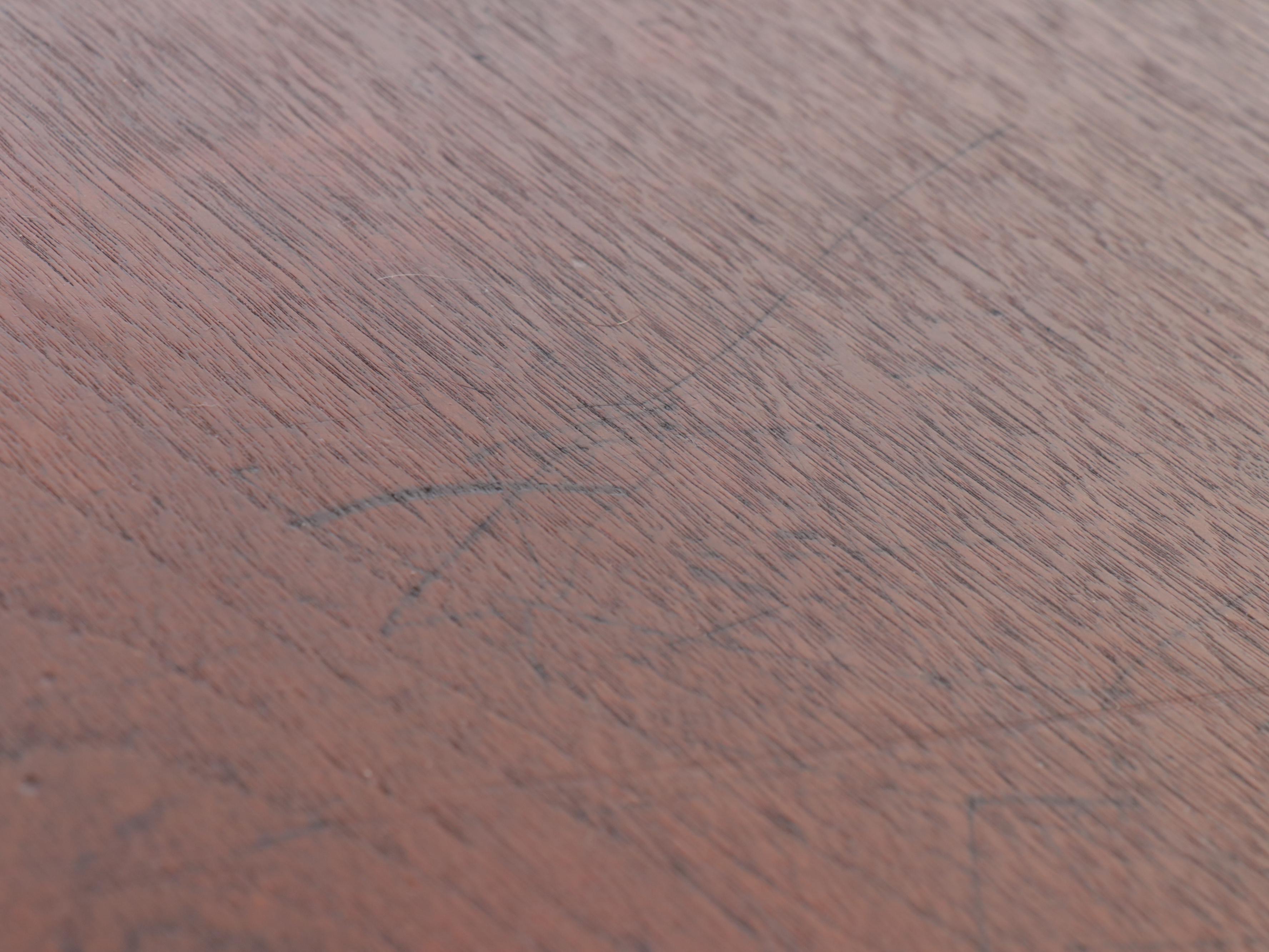 Walnut Hepplewhite Chest of Drawers, Early 19th Cetury