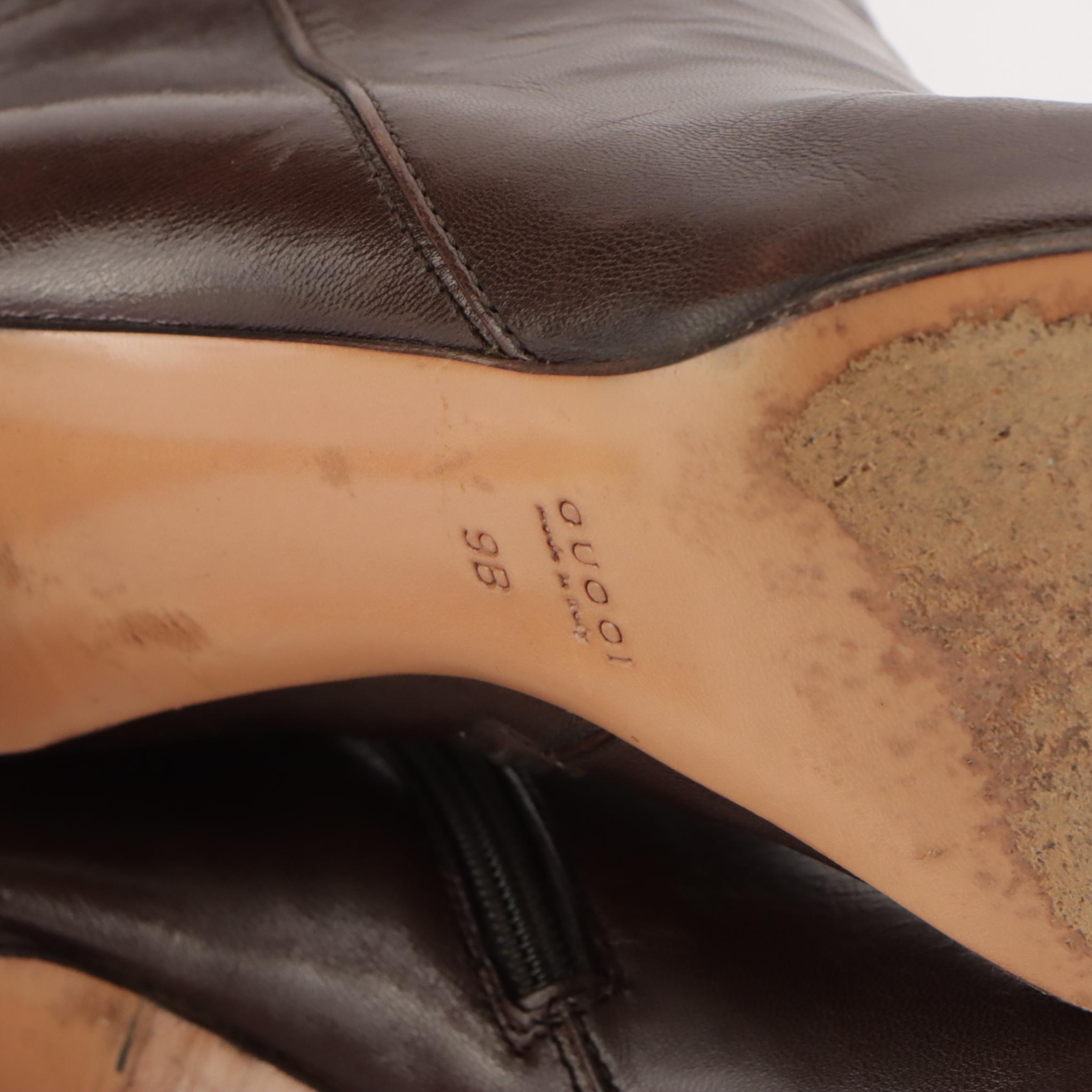 Gucci Knee-High Boots in Chocolate Brown Leather with Croc Embossed Accents