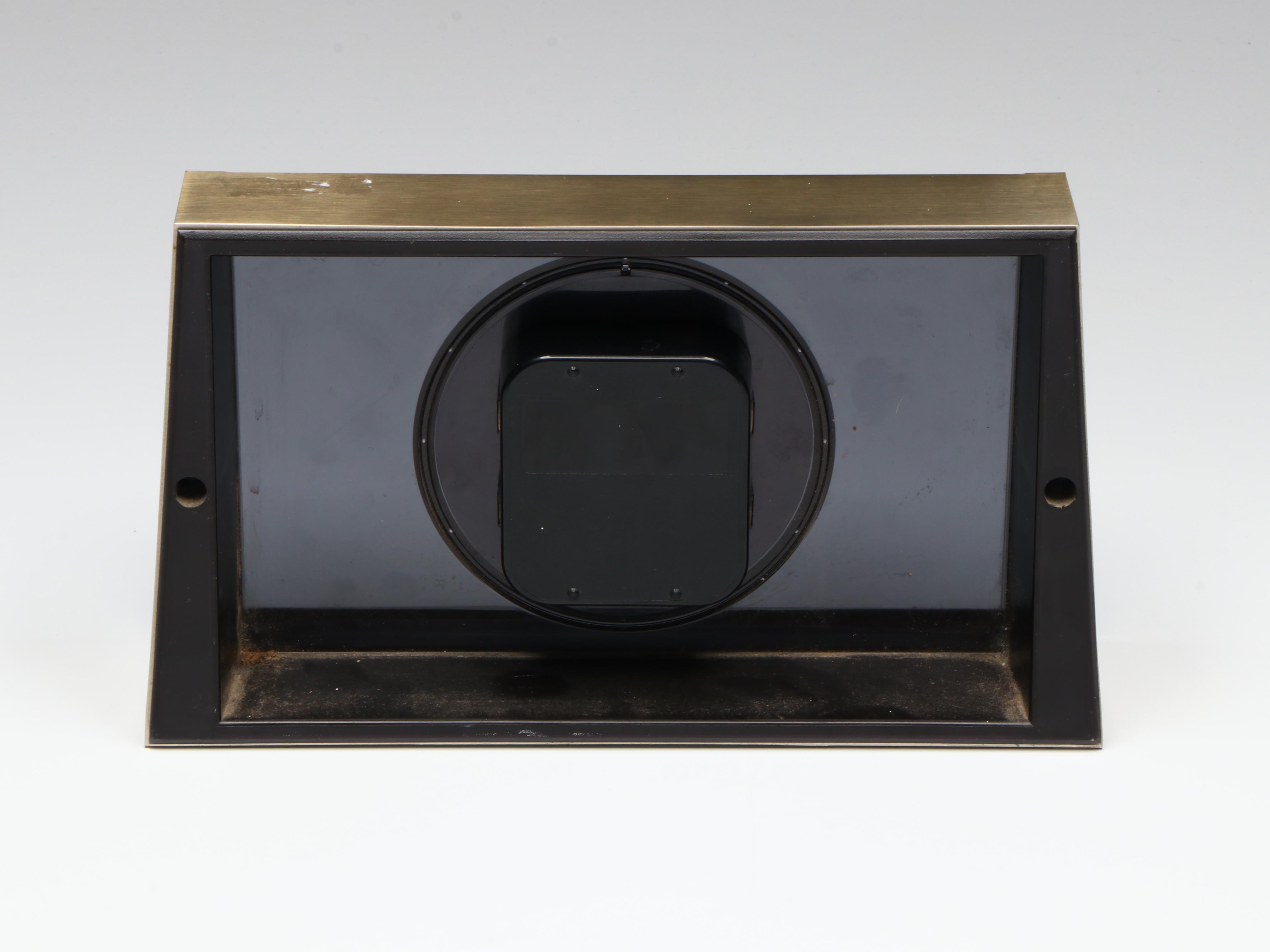 Seiko MCM Quartz Mantel Clock with Wedgwood Bone China Bull and Bear