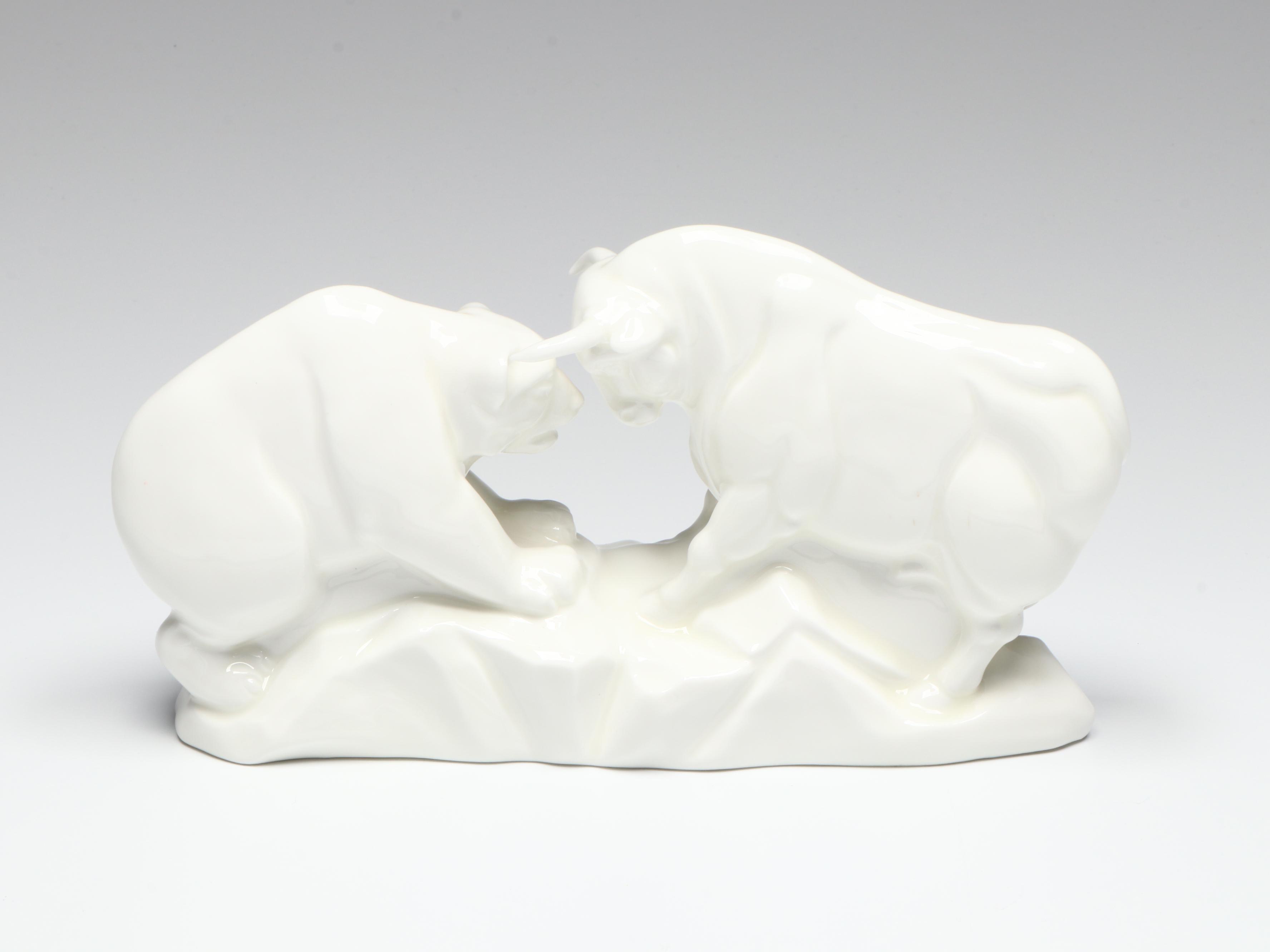 Seiko MCM Quartz Mantel Clock with Wedgwood Bone China Bull and Bear