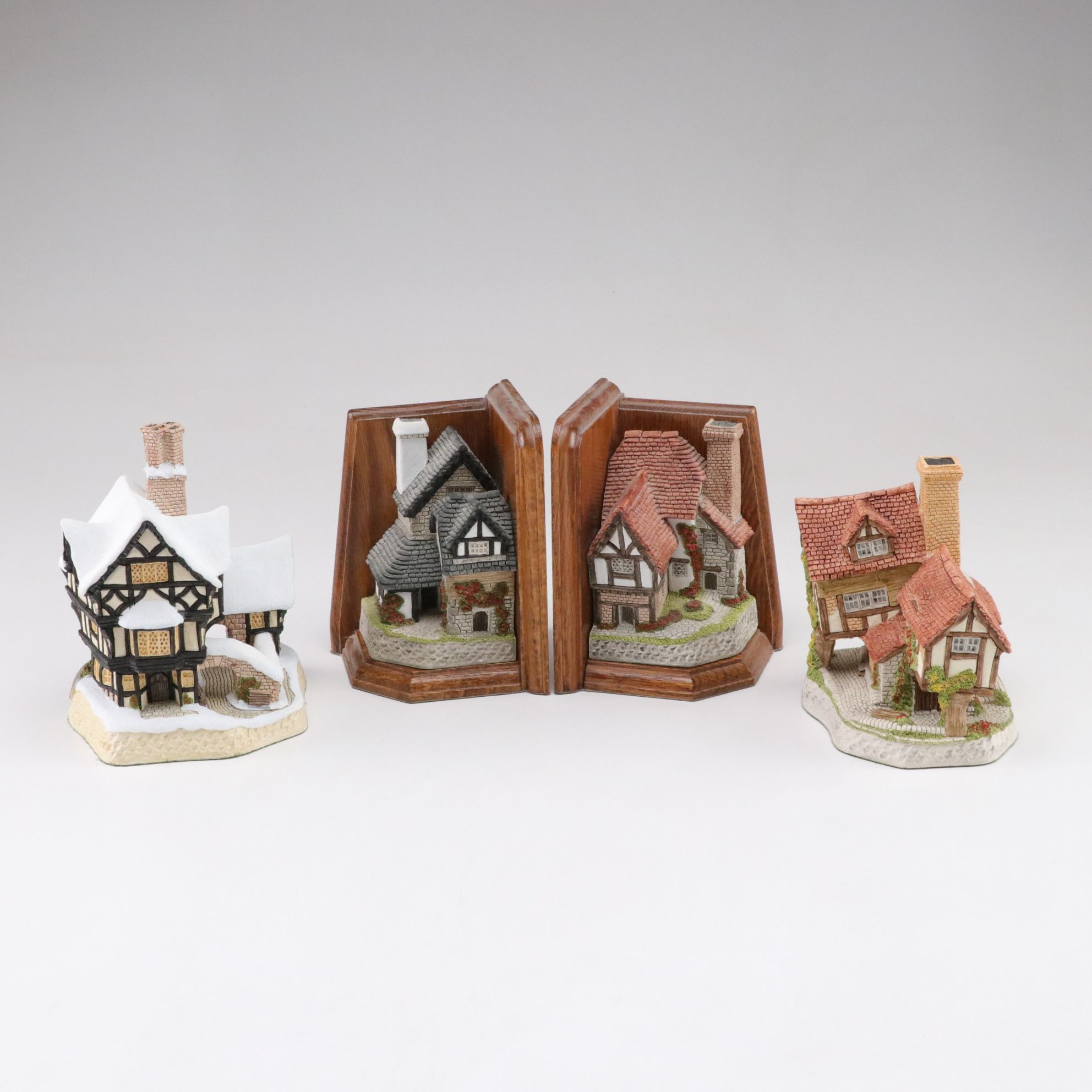 David Winter "The Printer" and "The Bookbinder" Bookends with Cottages