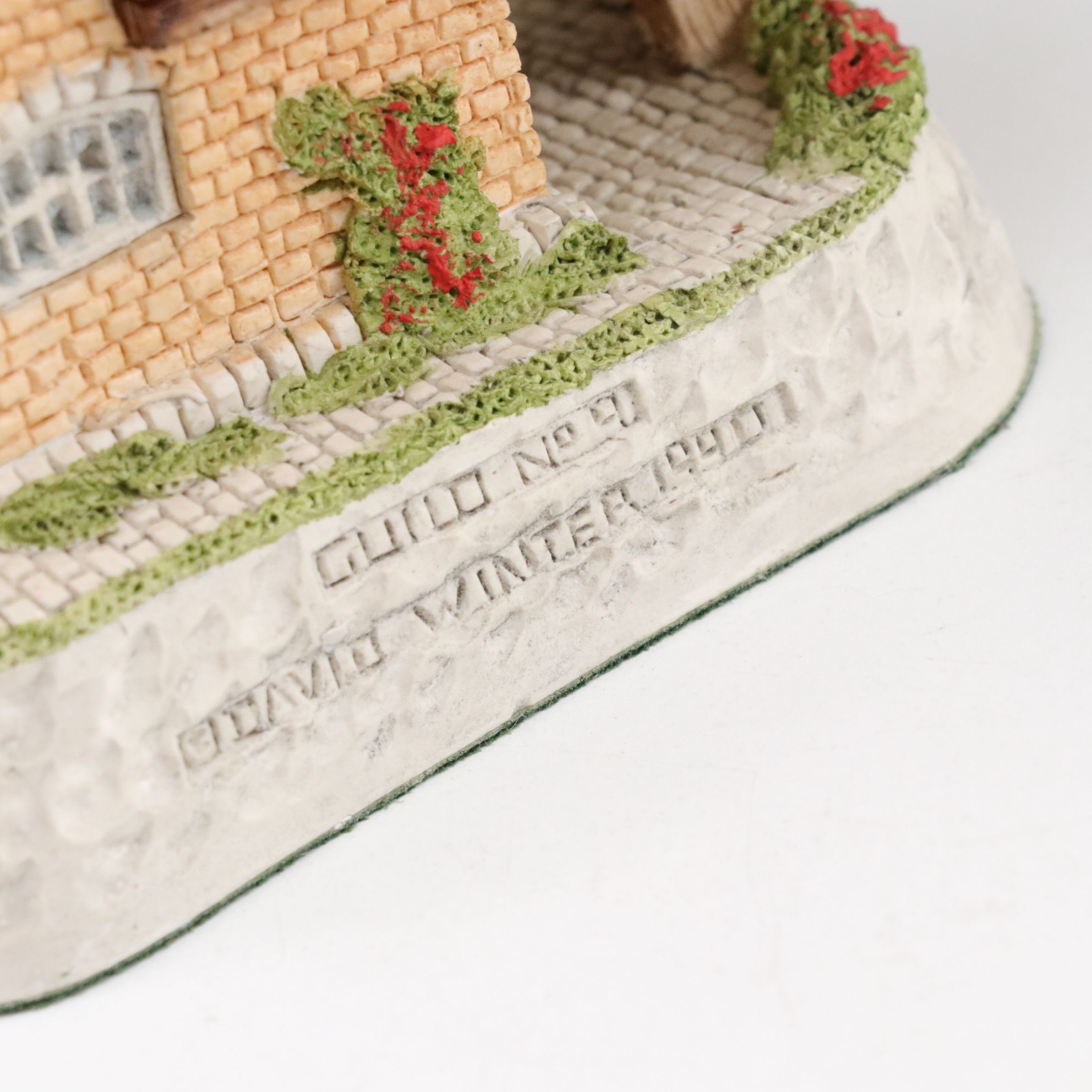 David Winter "The Printer" and "The Bookbinder" Bookends with Cottages