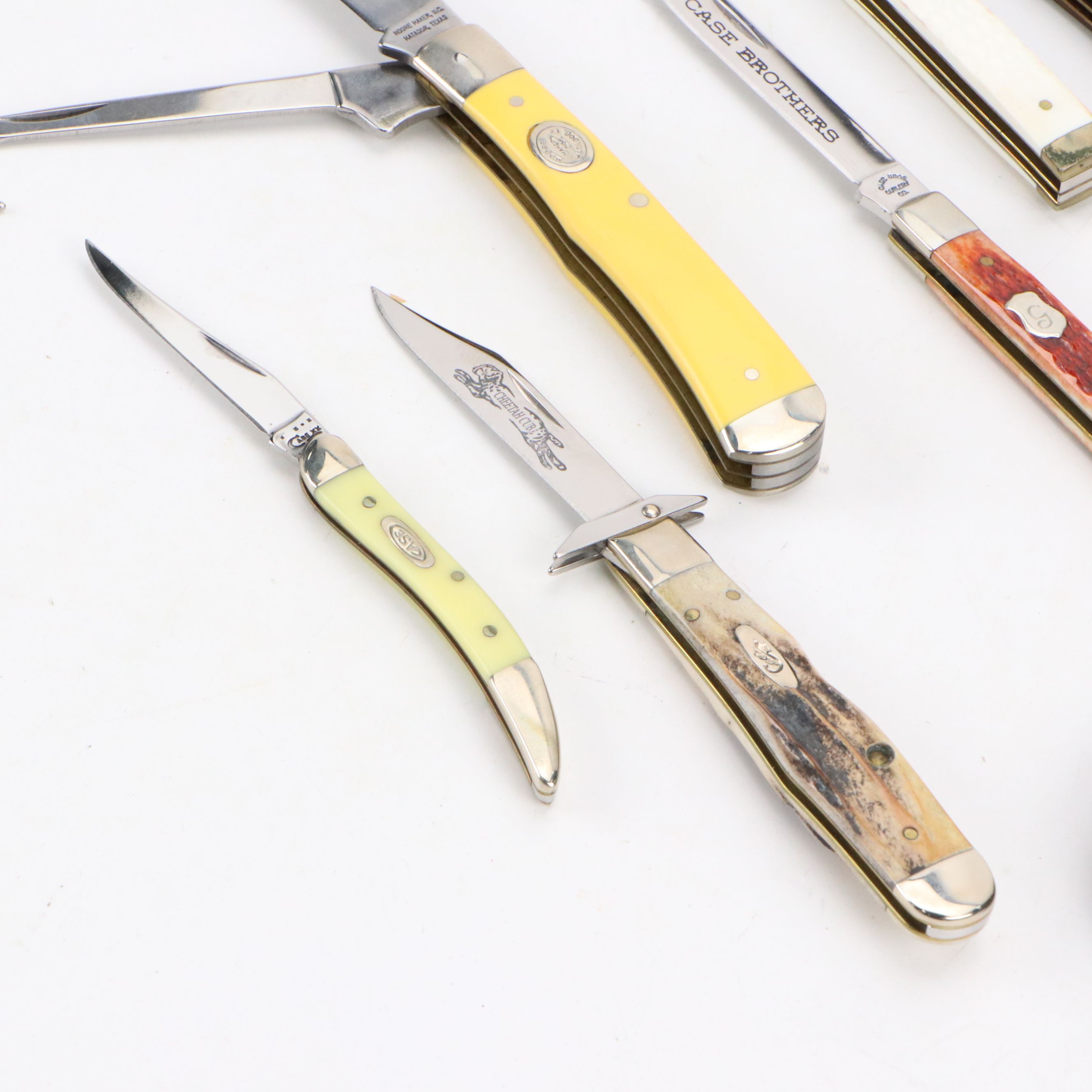 Case "Cheetah Cub" with Remington, Schrade and Moore Maker Folding Knives