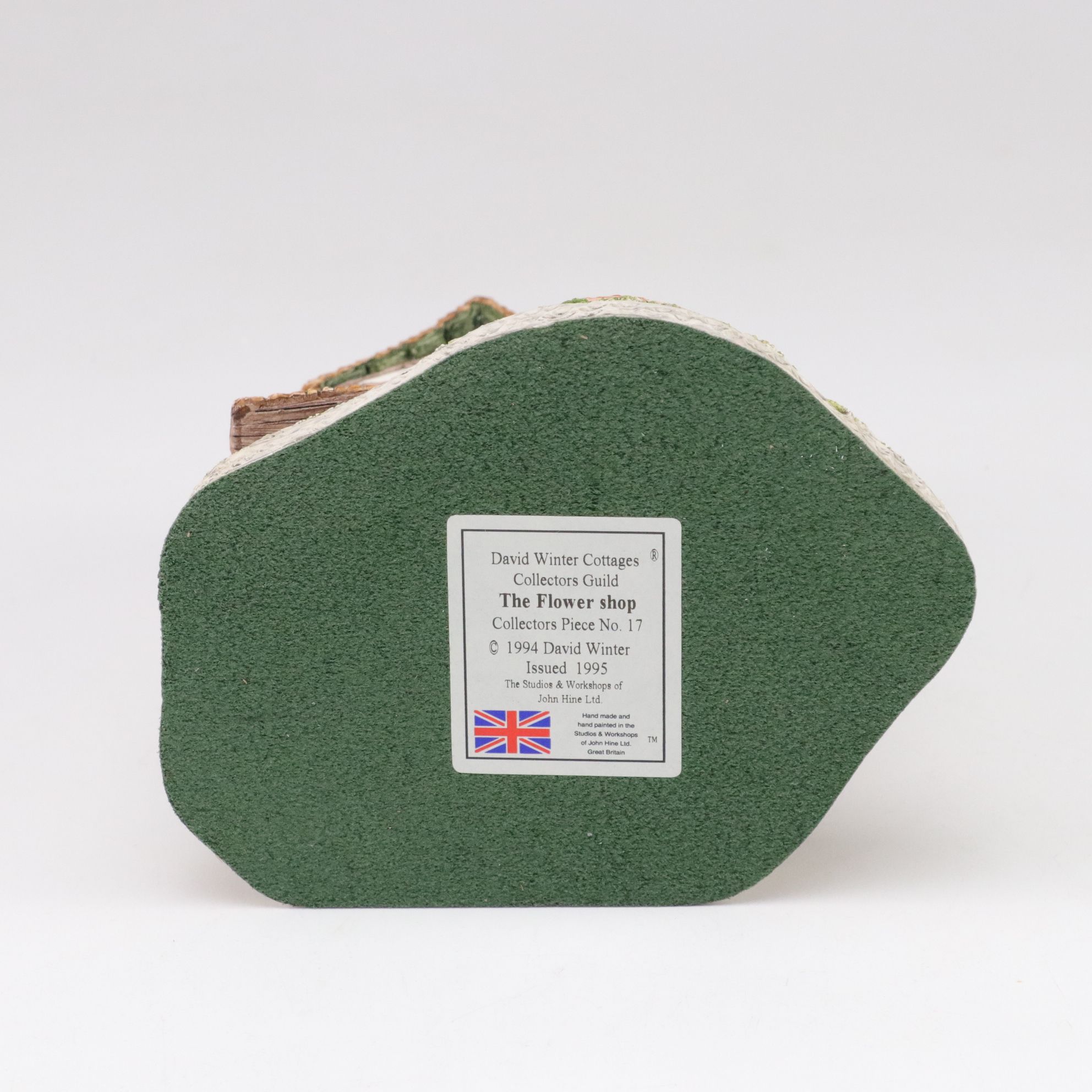 David Winter "The Flower Shop" with Christmas Ornaments & More Cottages