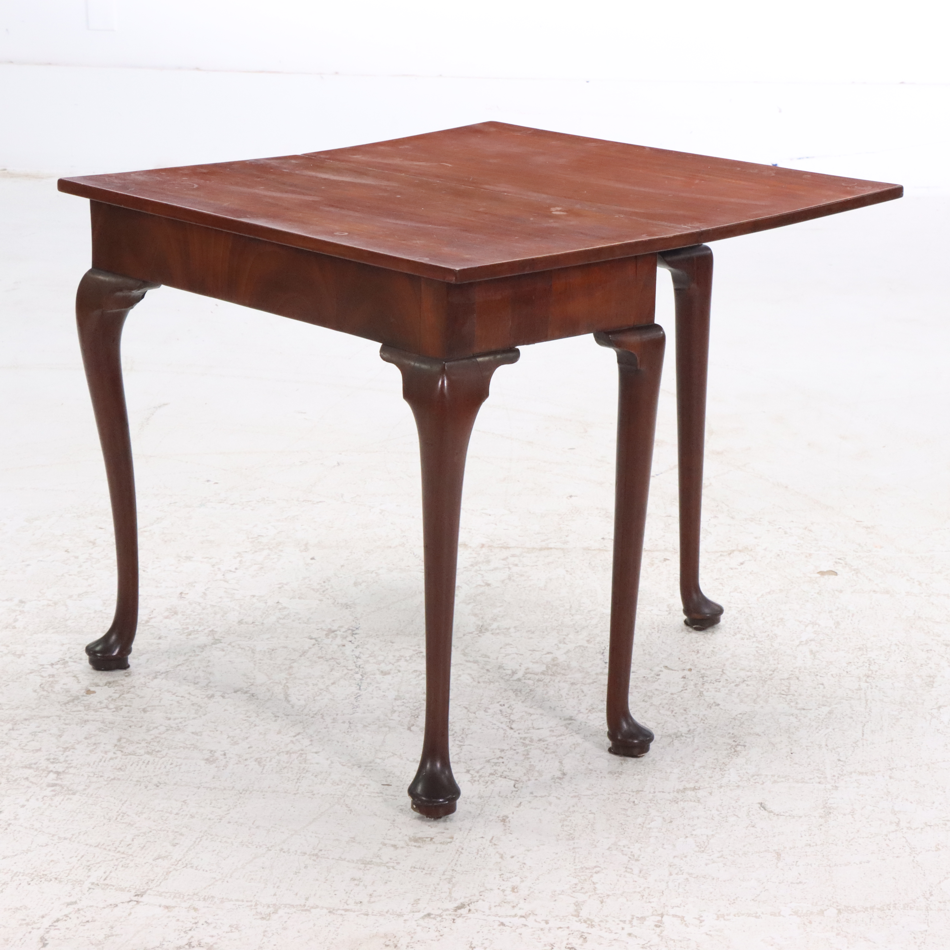 Queen Anne Mahogany Tea Table, 18th Century