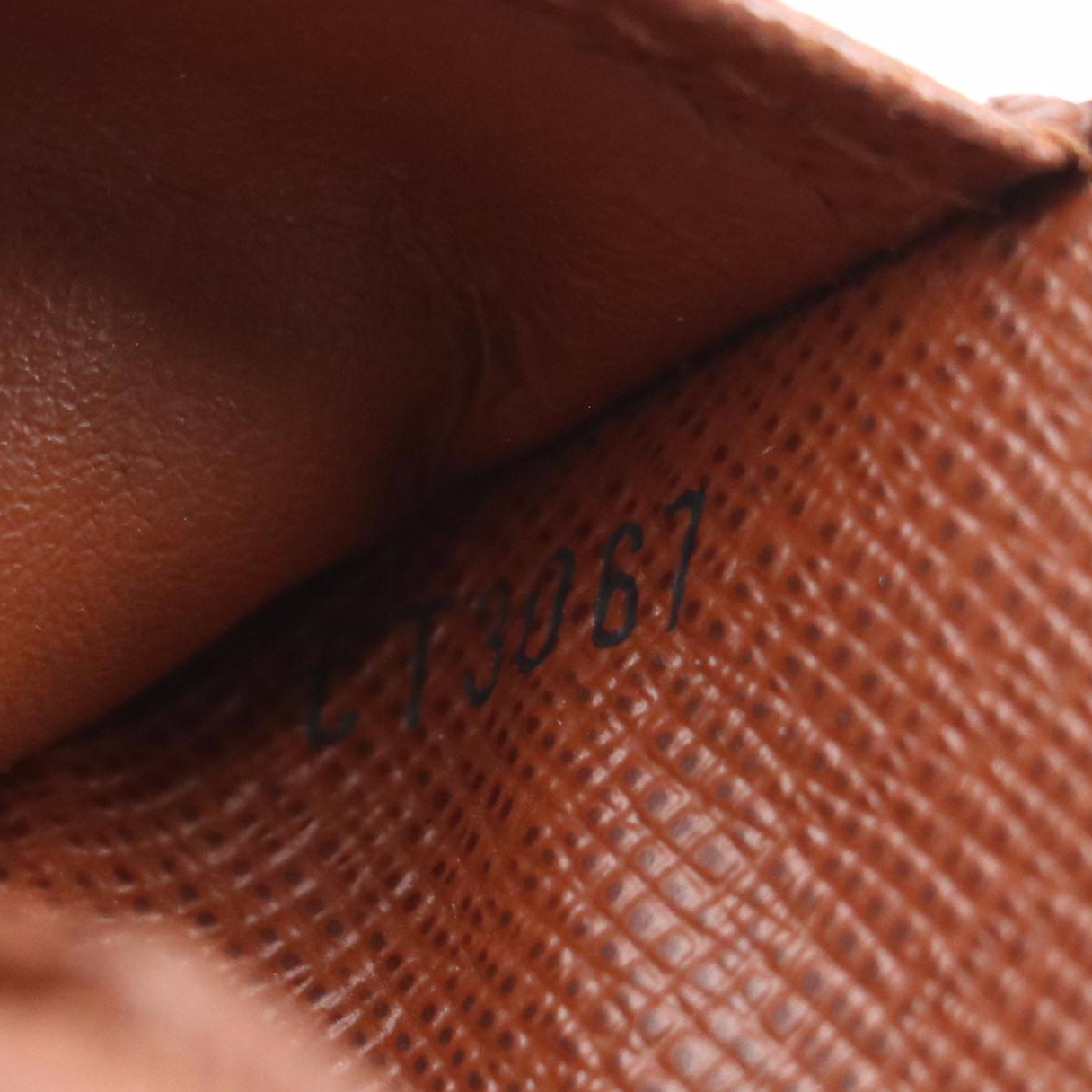 Louis Vuitton Zippy Compact Wallet in Monogram Canvas