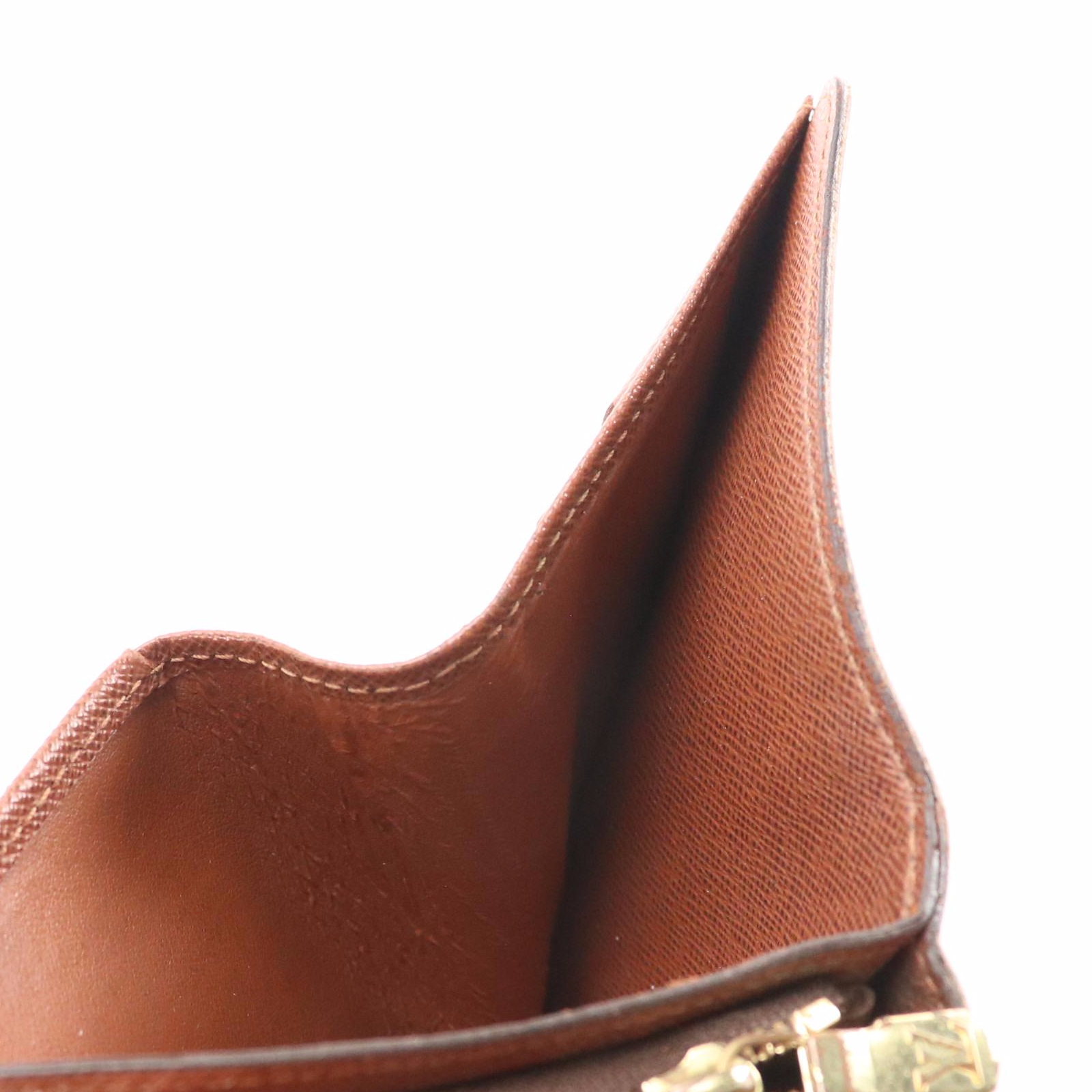 Louis Vuitton Zippy Compact Wallet in Monogram Canvas