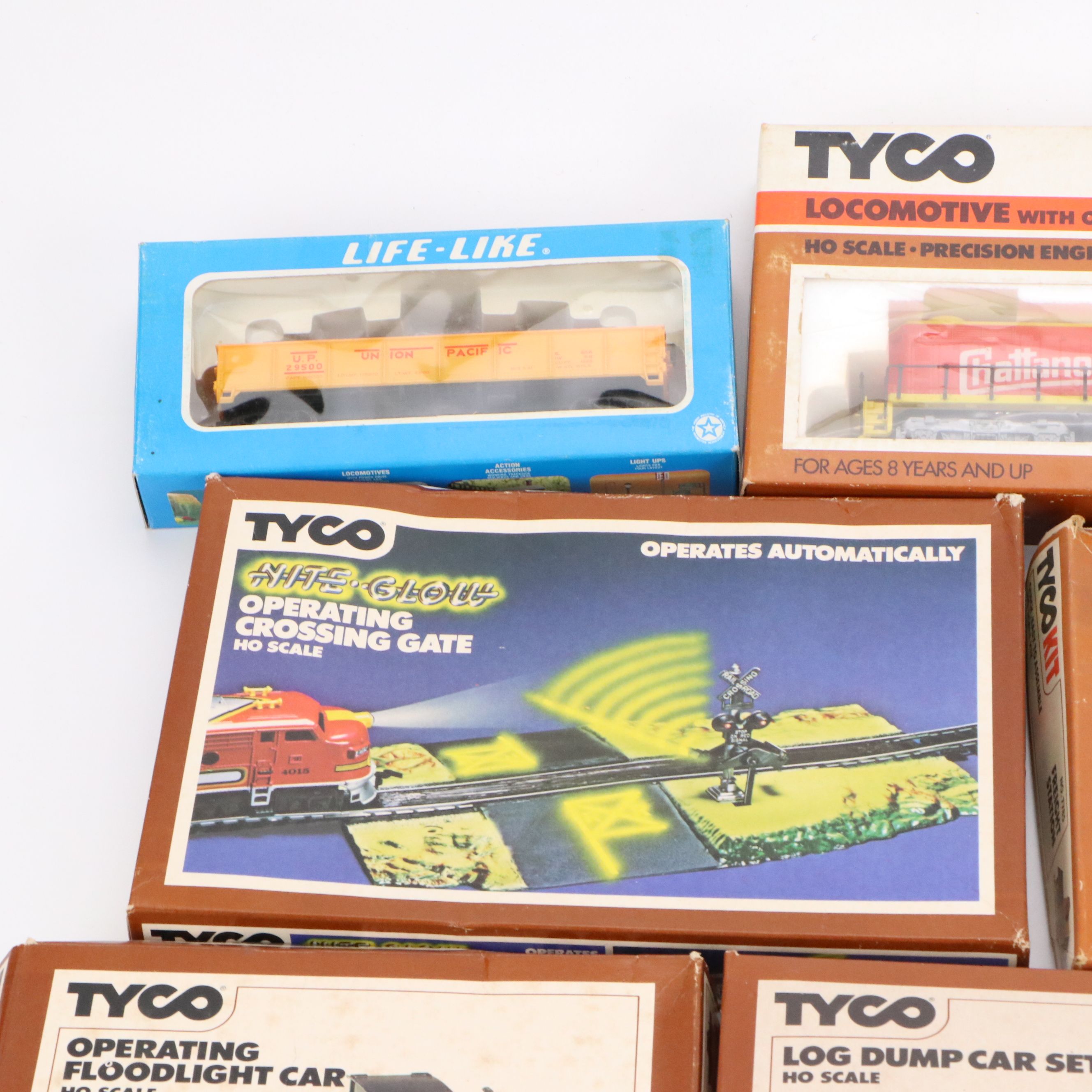 Tyco HO Scale Train Cars and Accessories, Late 20th Century