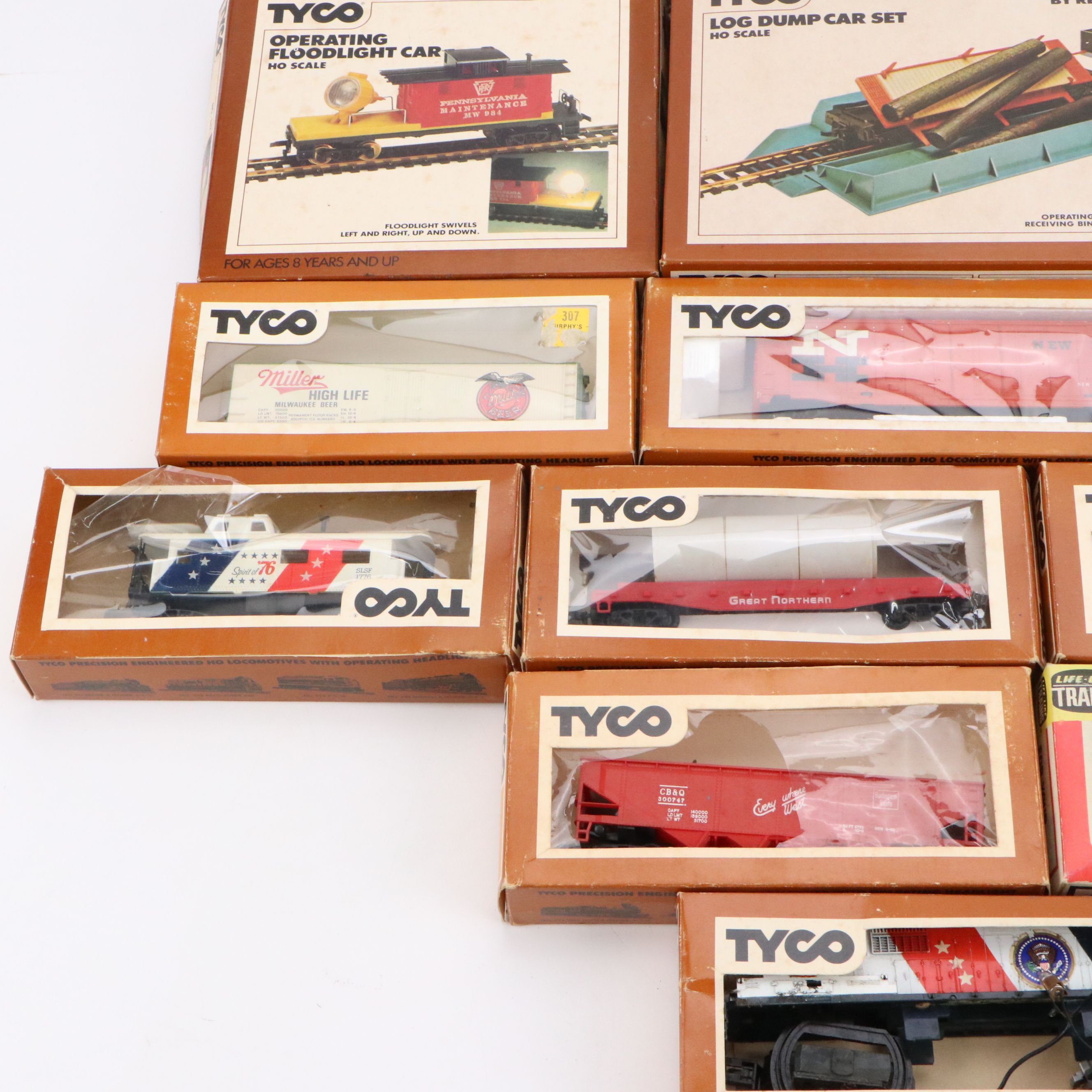 Tyco HO Scale Train Cars and Accessories, Late 20th Century