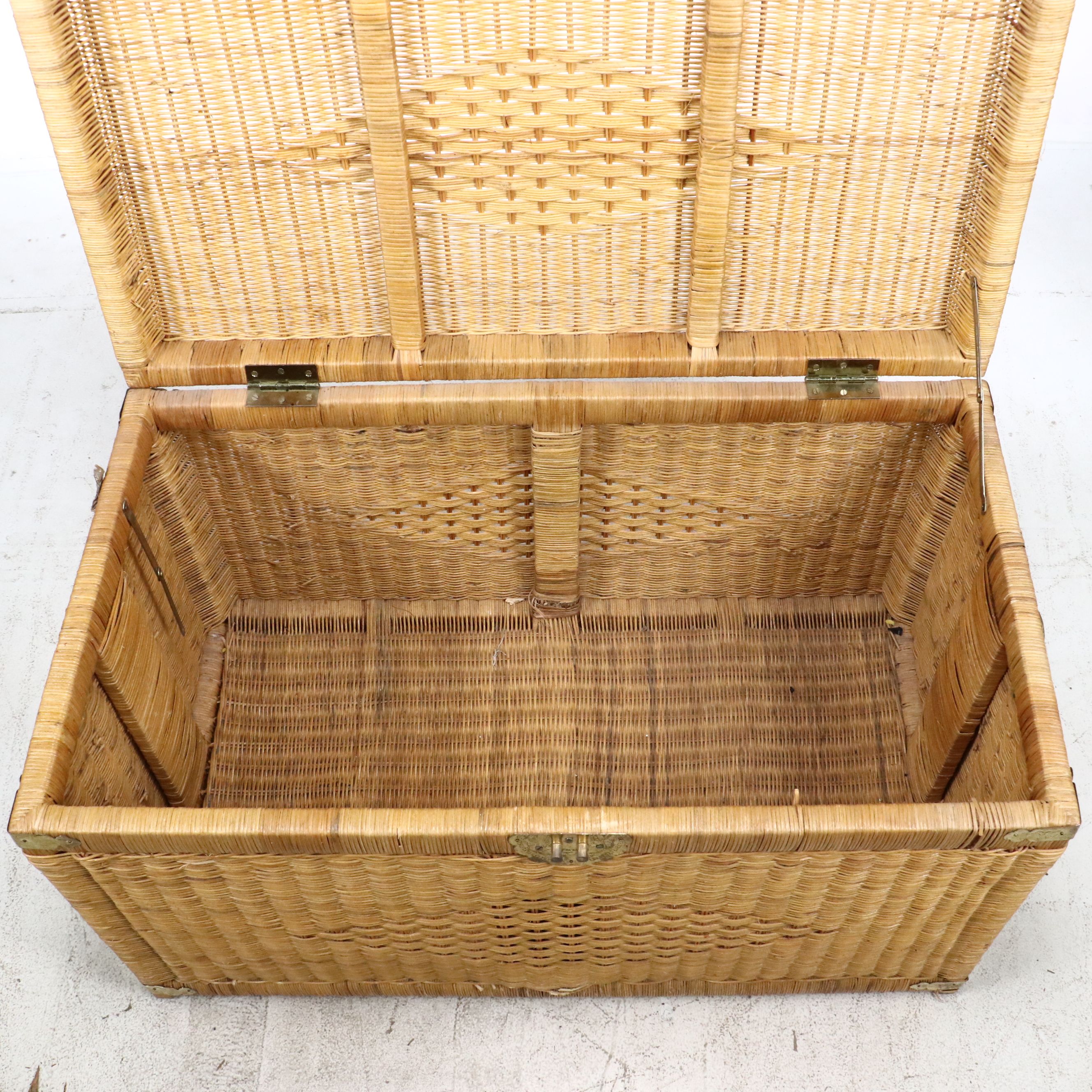 Chinese Style Wicker Trunk