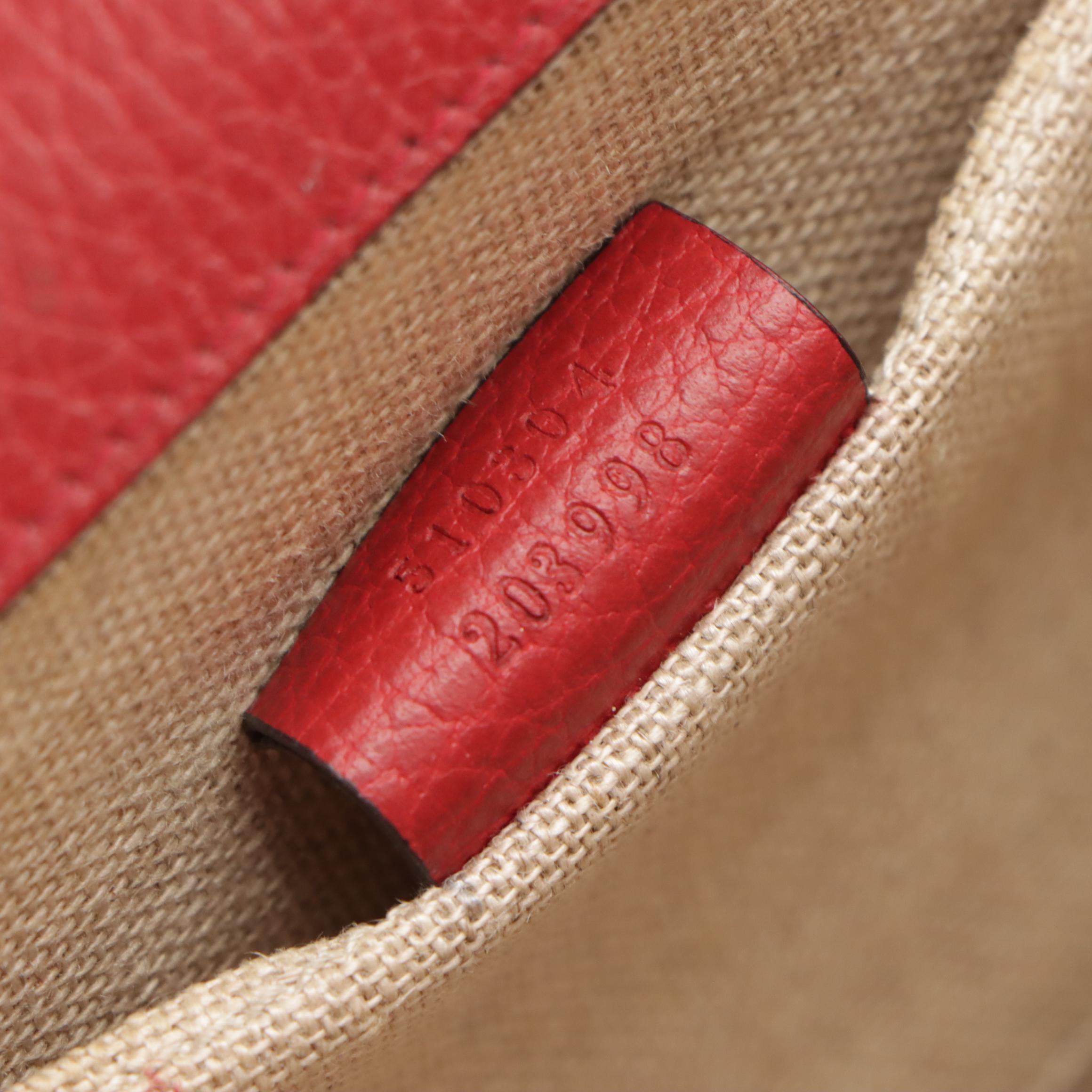 Gucci Small Dollar Interlocking GG Crossbody Bag in Beige Grained Leather