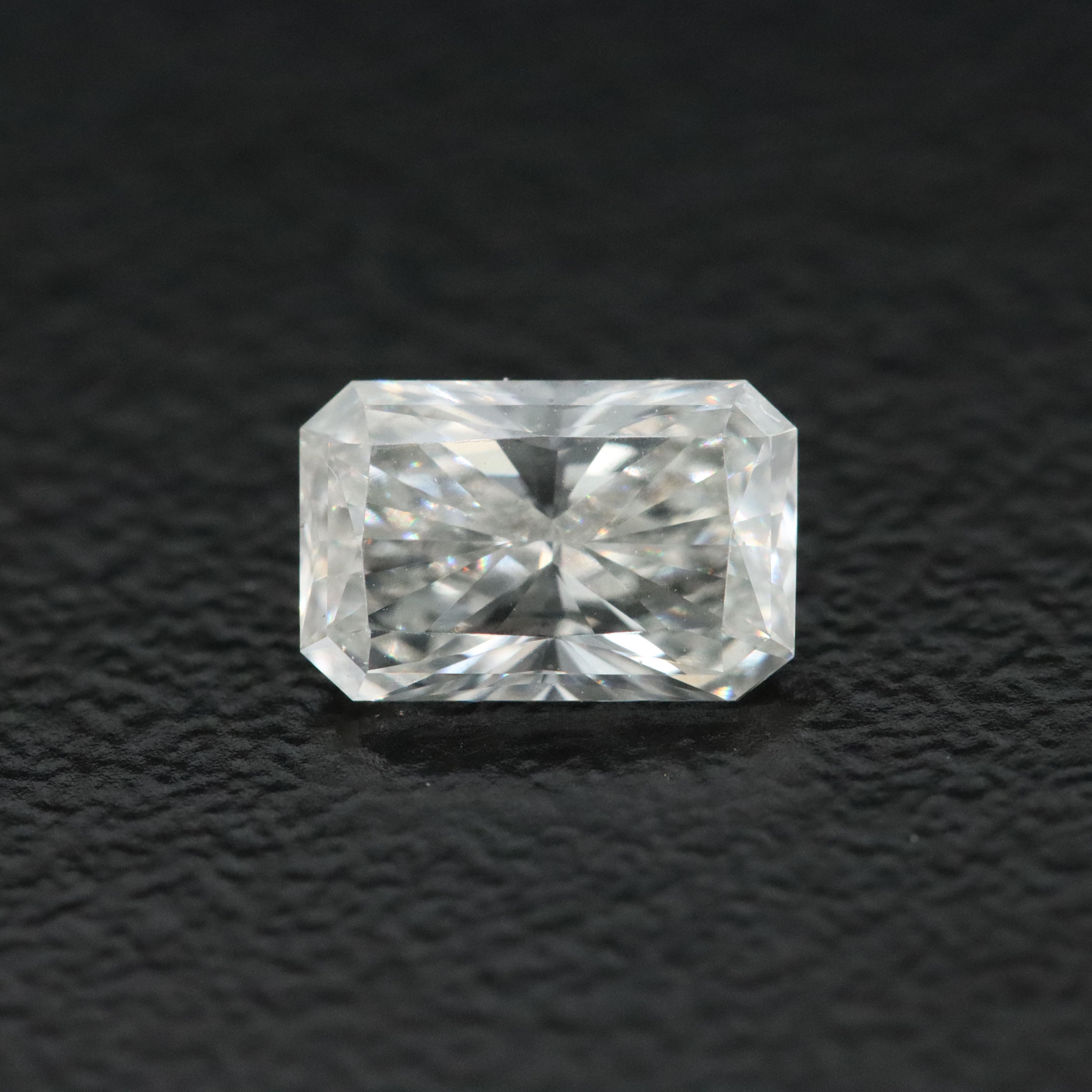 Loose 0.73 CT Lab Grown Diamond