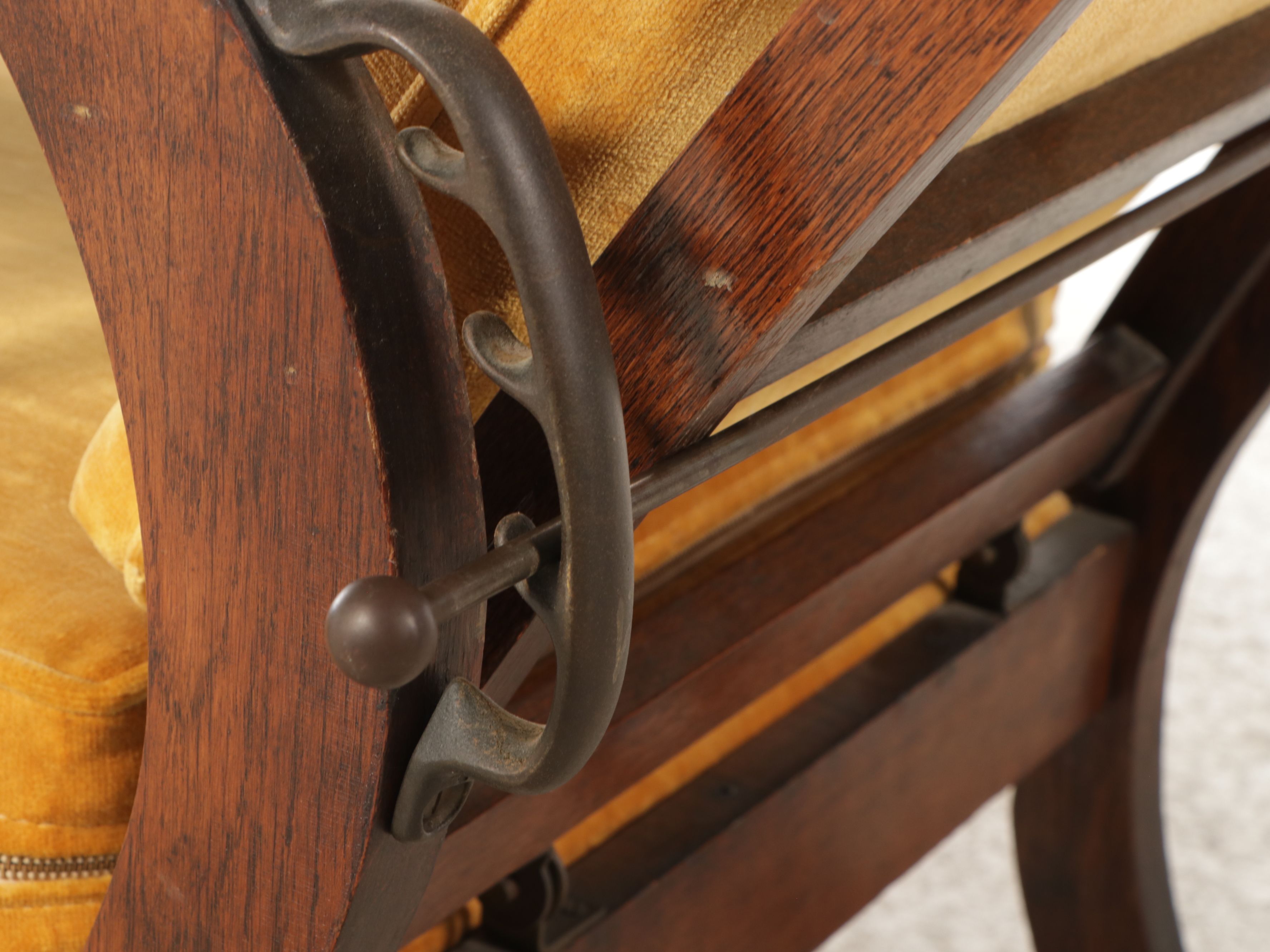 Morris-Style Carved Oak Rocking Chair with Lion's Head Arms, Early 20th Century