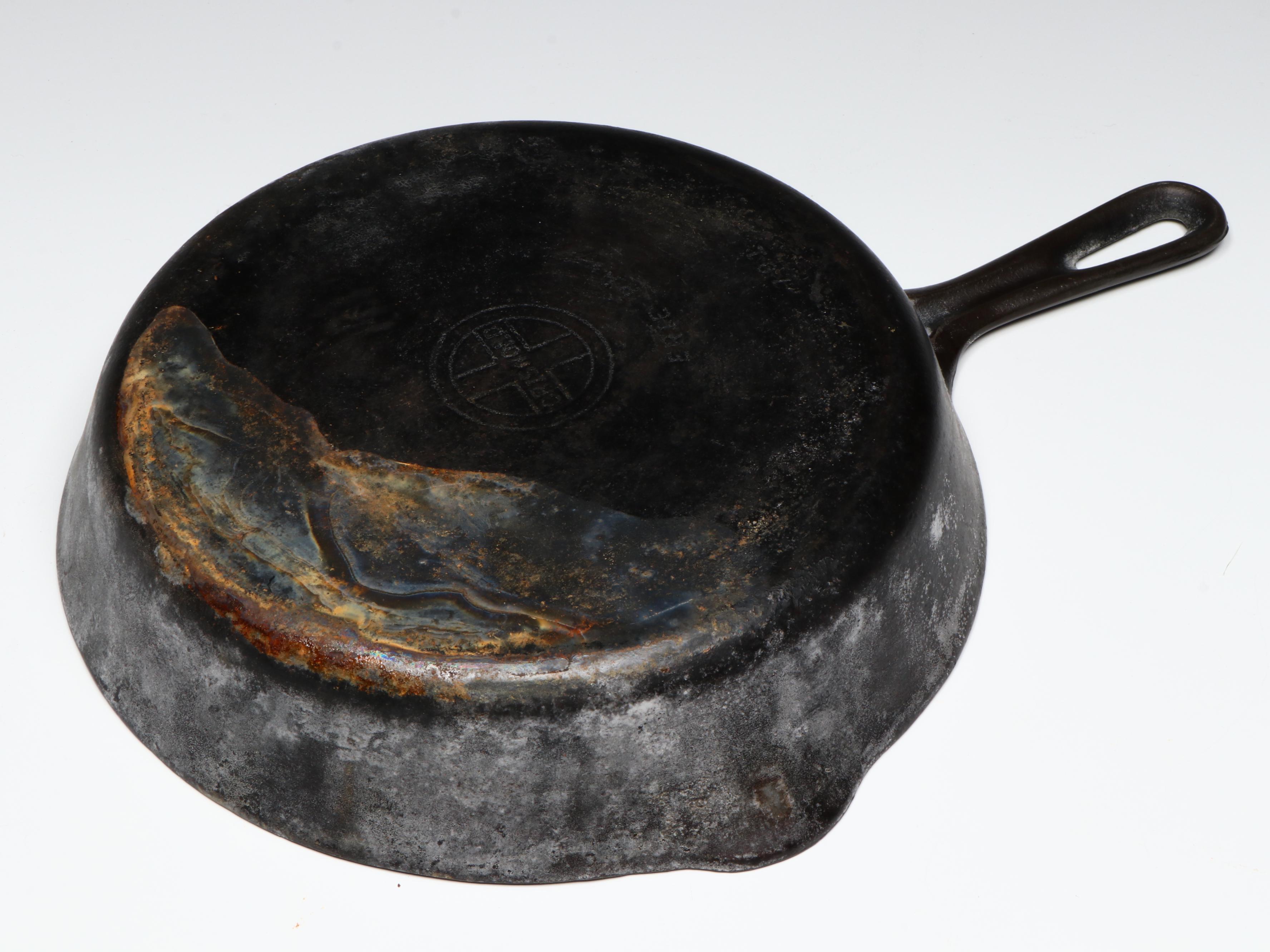 American Cast Iron Pans Featuring Griswold of Erie, Pennsylvania