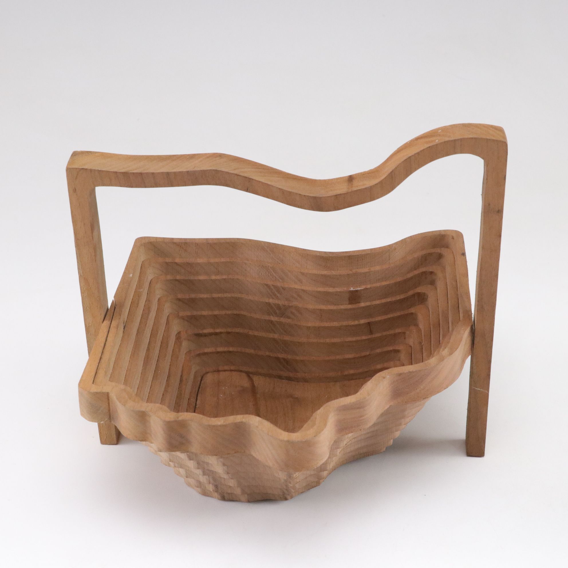 Collapsible Ohio Basket with Ceramic Cow Creamer & More