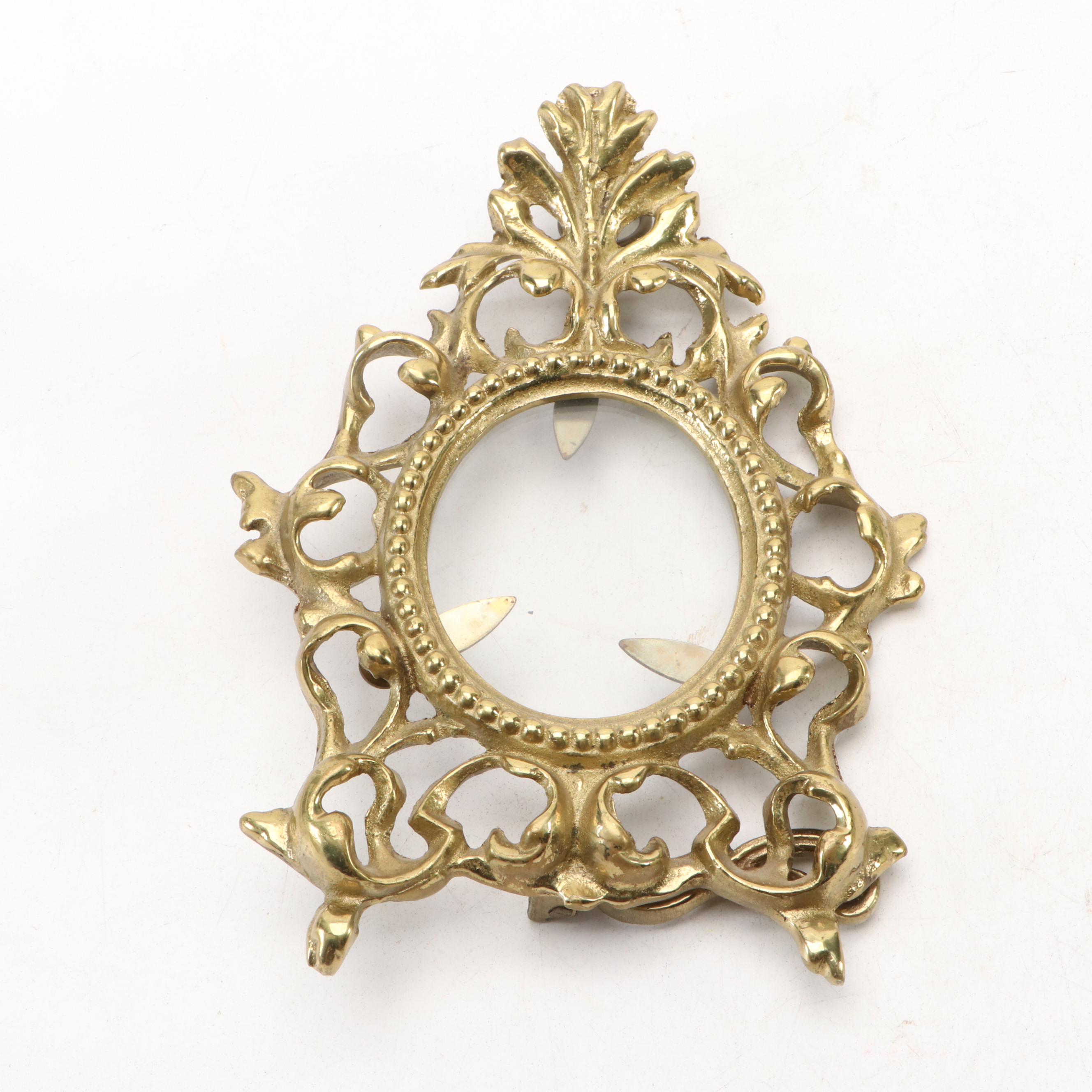 Giltmetal Baroque Oval and Africa Trading Square Easel Frames