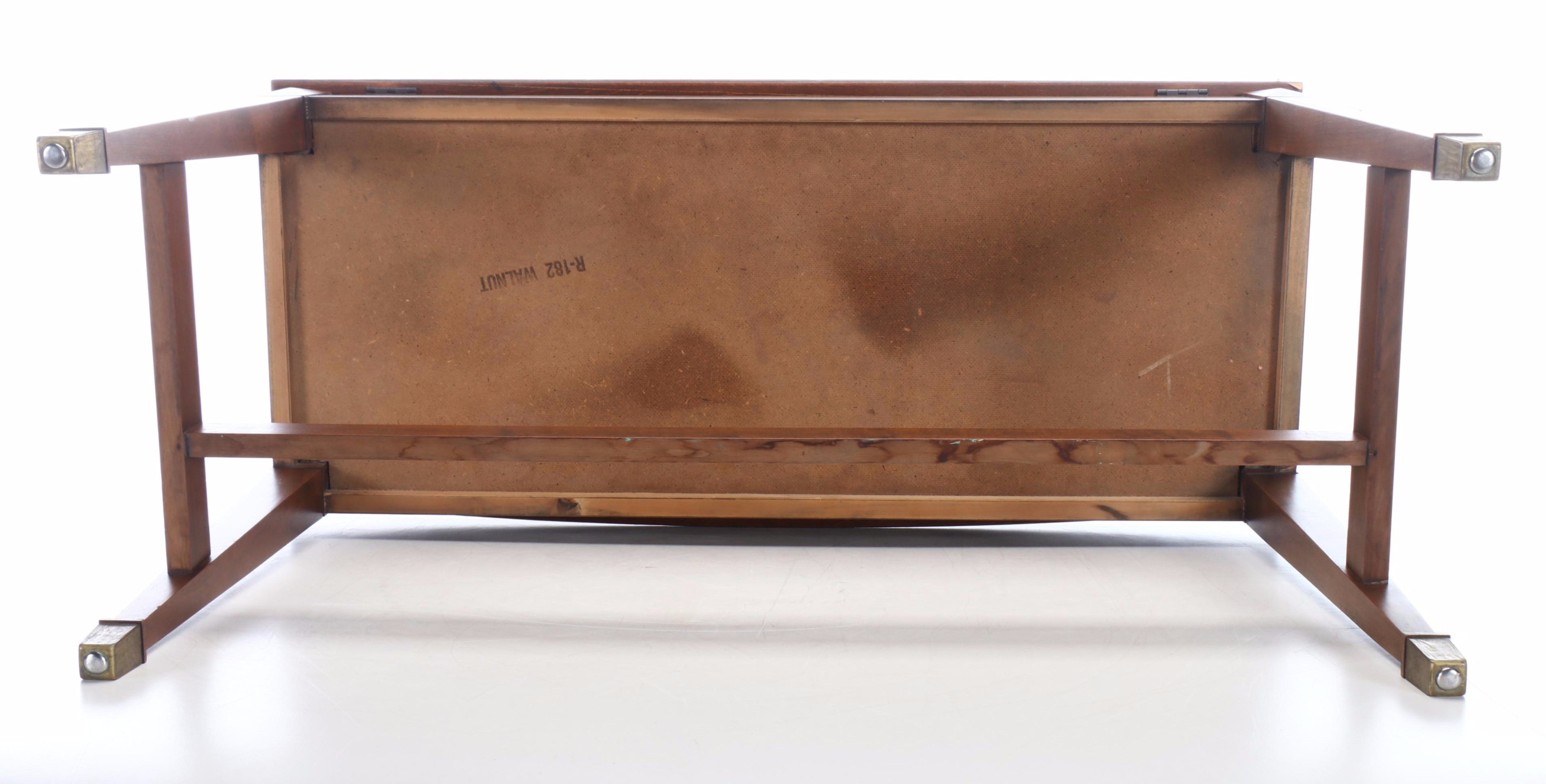 Sheraton Style Walnut Lift-Top Writing Table, Mid to Late 20th Century