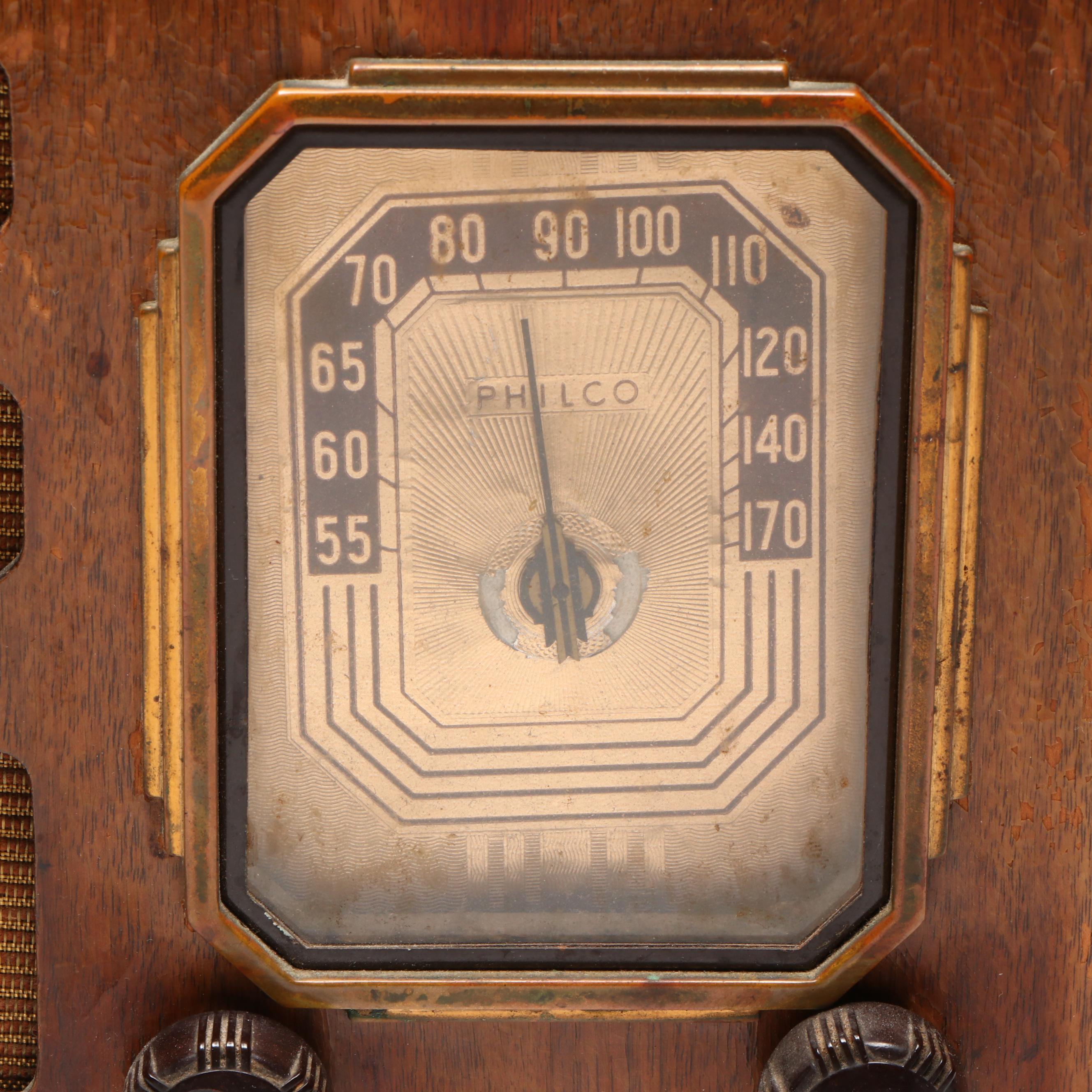 Philco Model 38-12C Tube Radio