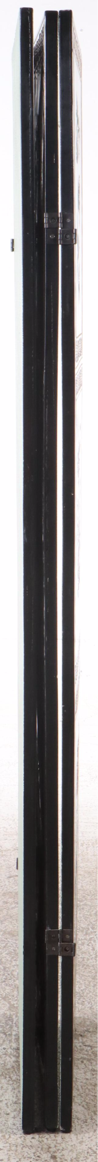 Chinoiserie Black Lacquered Three-Panel Room Screen with Floral Decoration