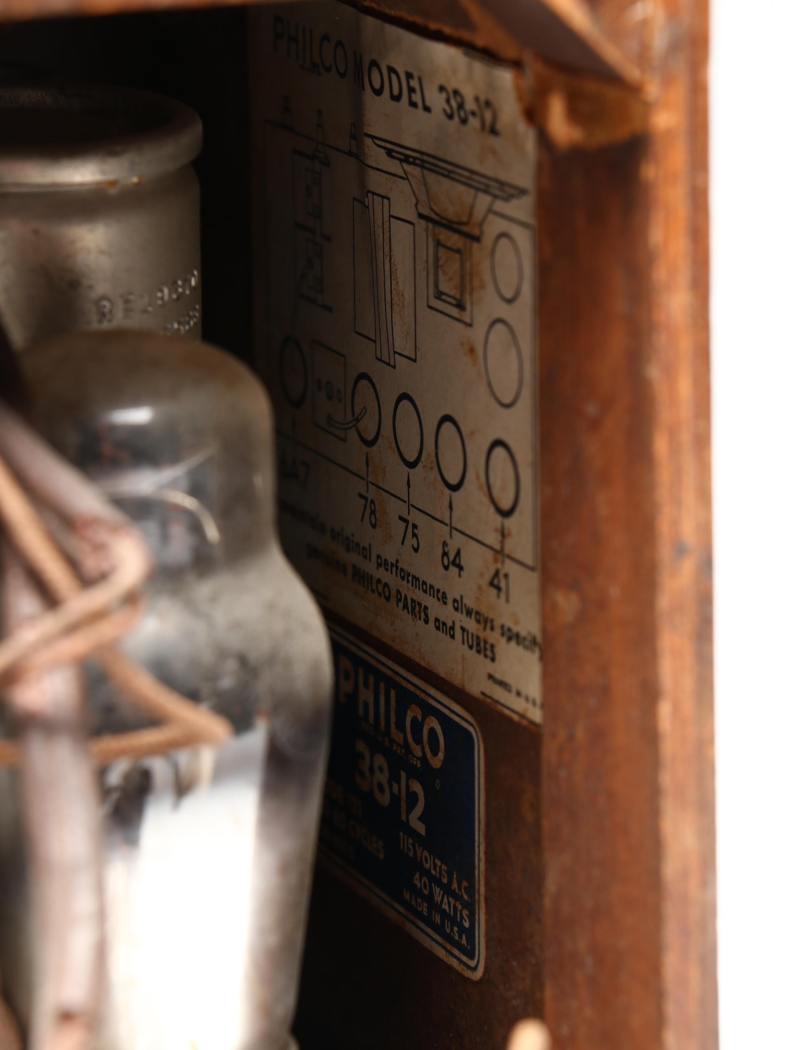 Philco Model 38-12C Tube Radio