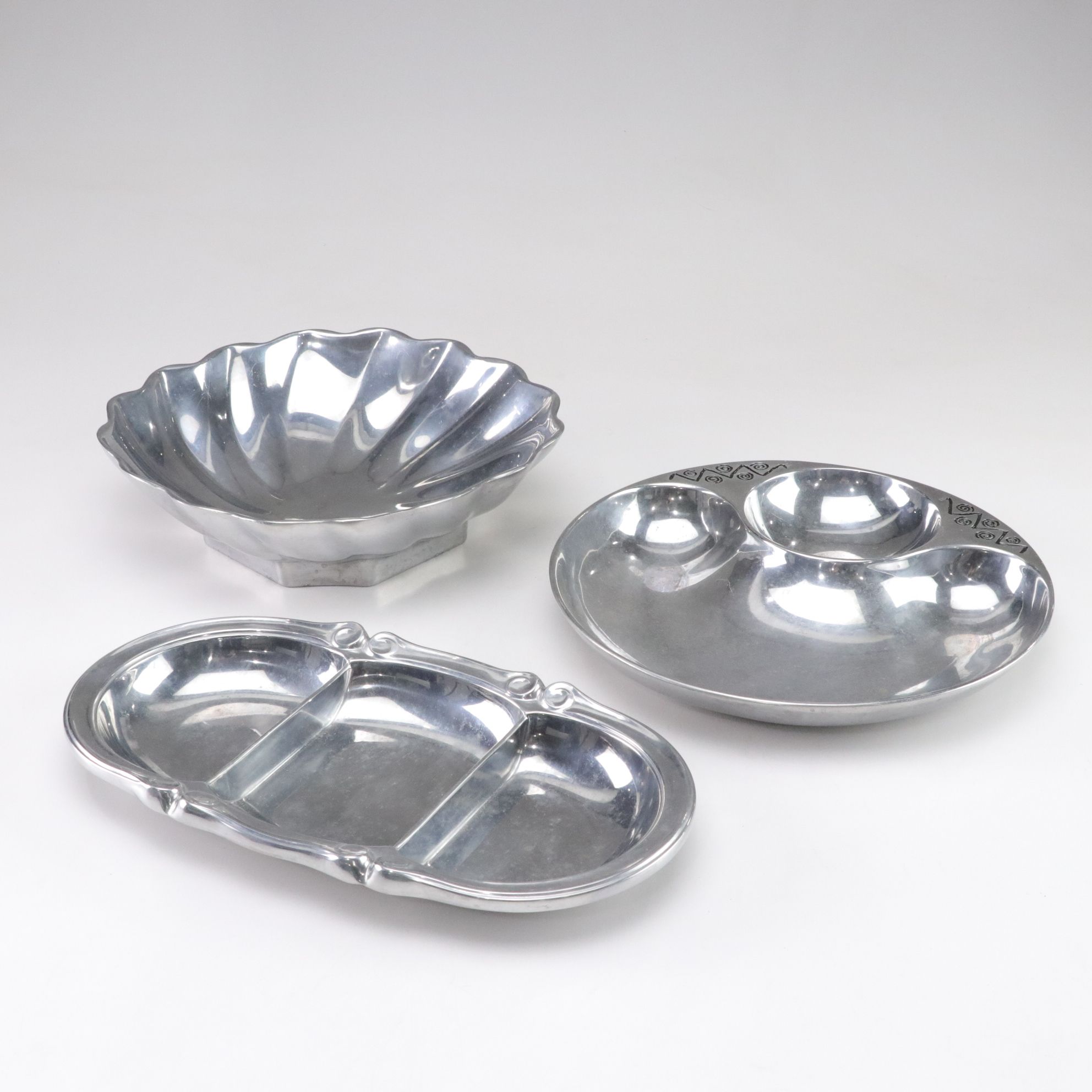 Wilton Armetale "Reggae" Divided Dish, Dip Tray & Scalloped Bowl