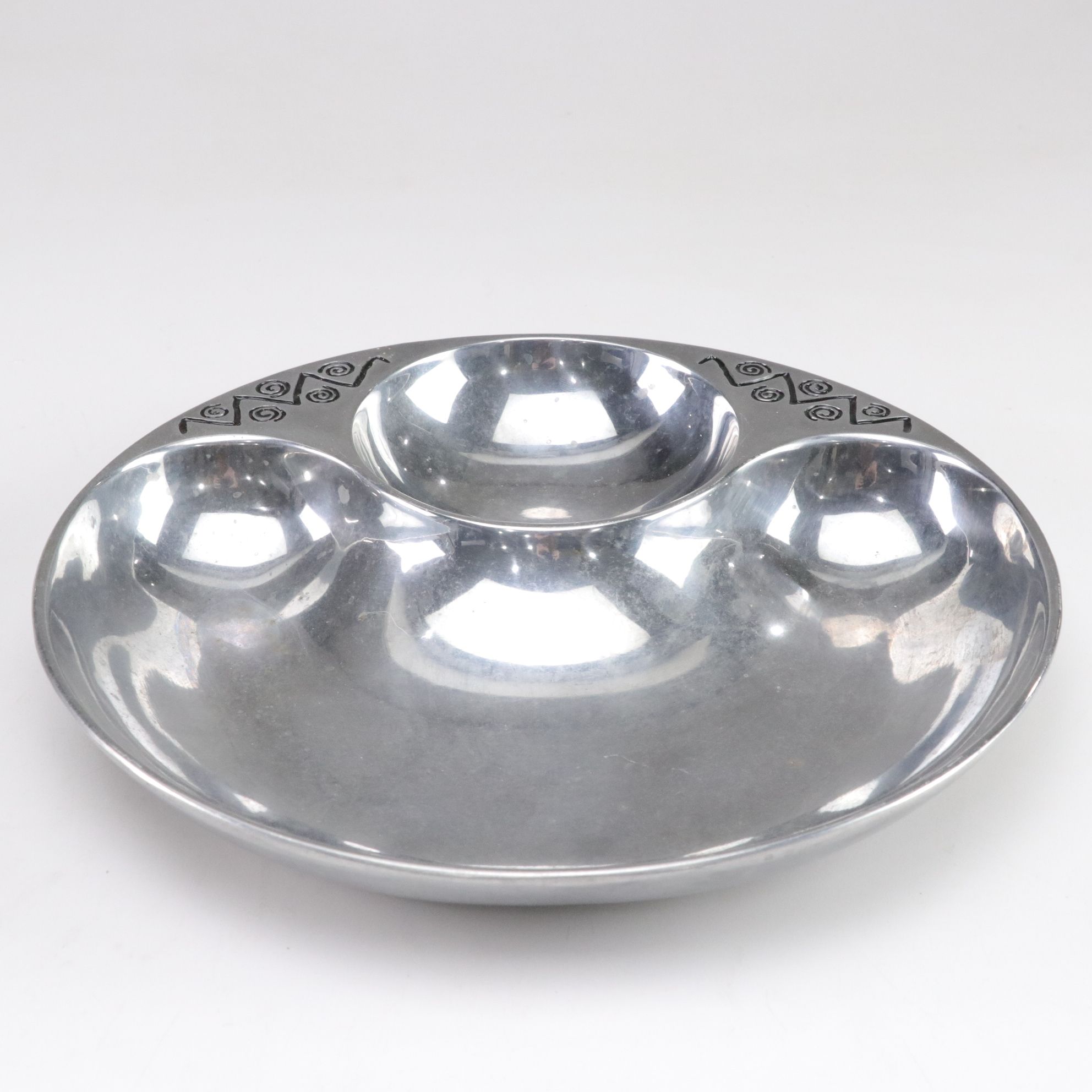Wilton Armetale "Reggae" Divided Dish, Dip Tray & Scalloped Bowl
