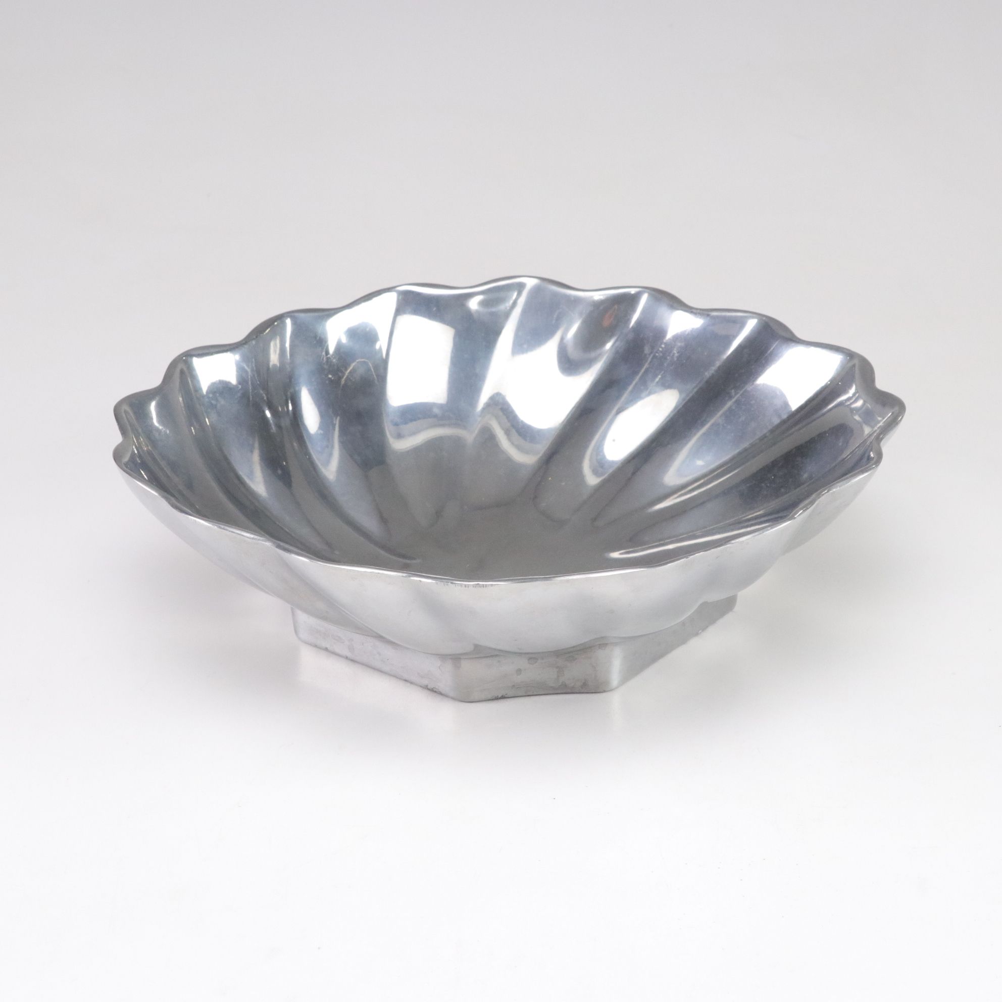 Wilton Armetale "Reggae" Divided Dish, Dip Tray & Scalloped Bowl