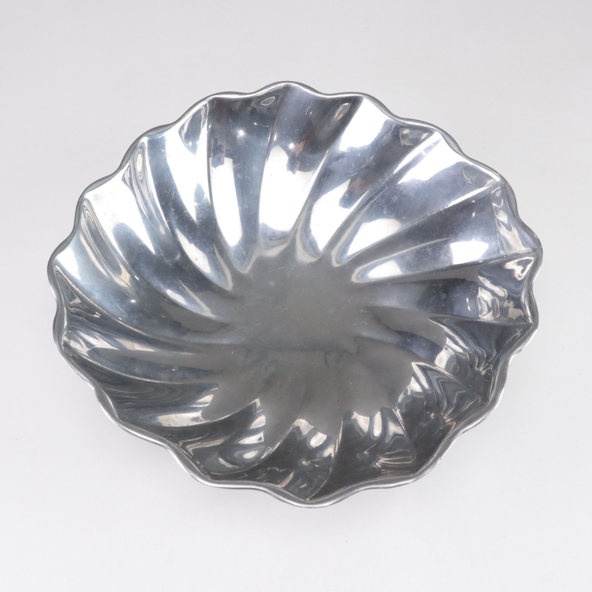 Wilton Armetale "Reggae" Divided Dish, Dip Tray & Scalloped Bowl