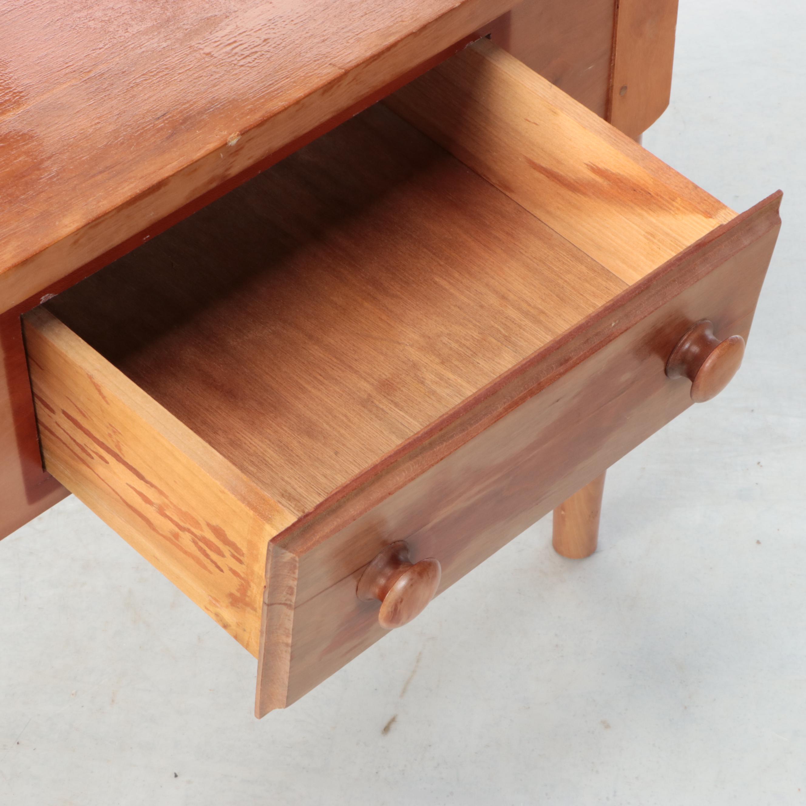 French Provincial Style Wooden Single Drawer Accent Table