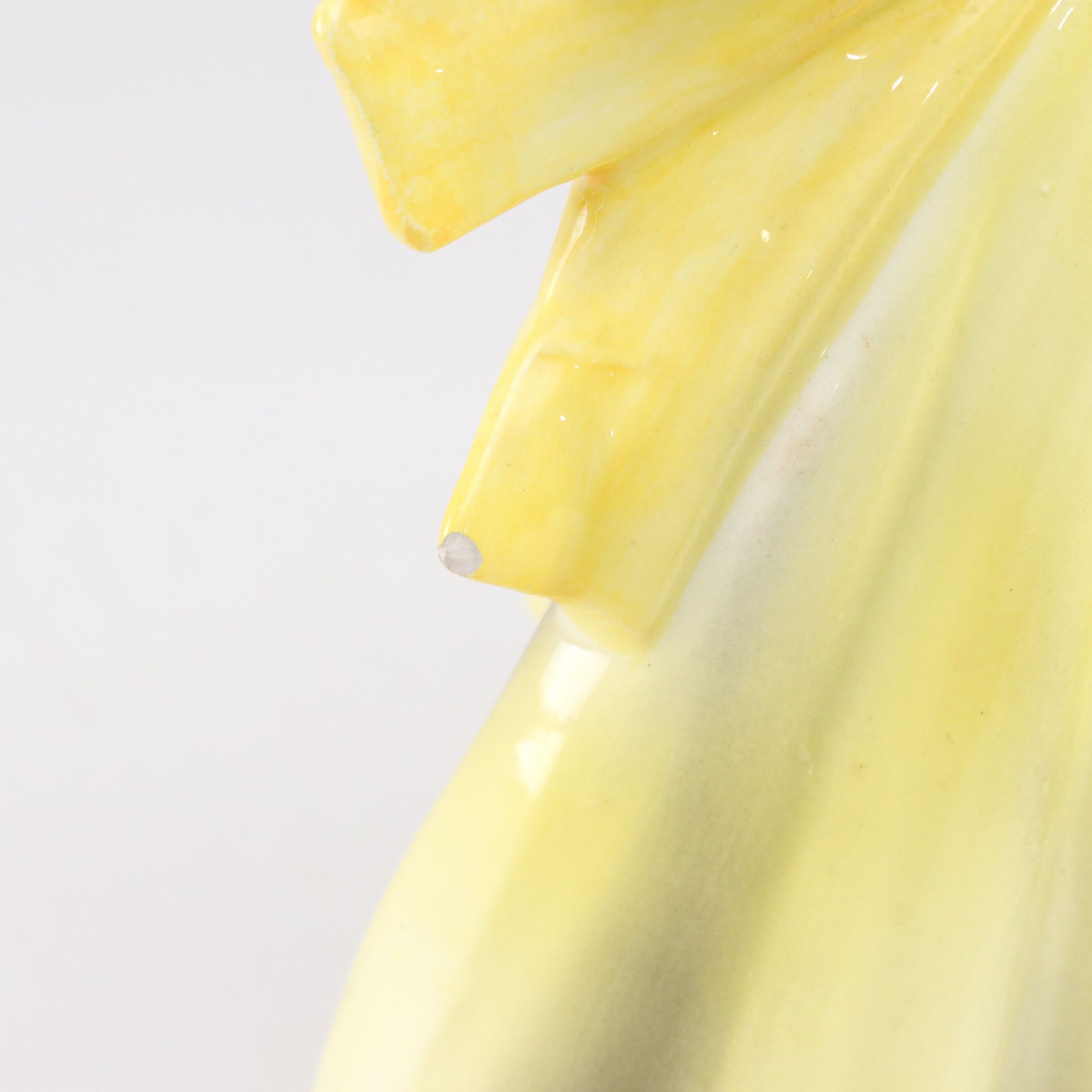 Japanese Porcelain Hand-Painted Victorian Ladies in Yellow & Fenton Ring Holder