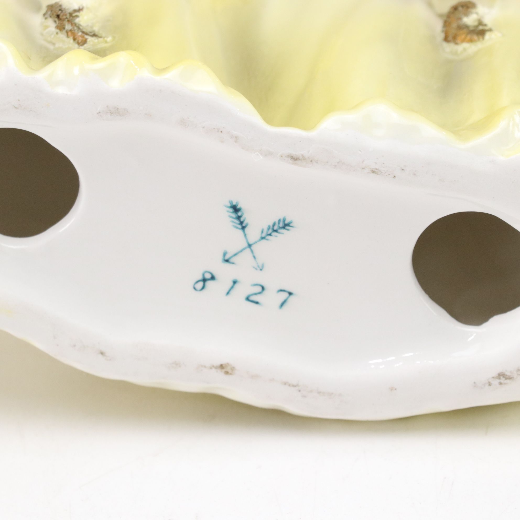 Japanese Porcelain Hand-Painted Victorian Ladies in Yellow & Fenton Ring Holder