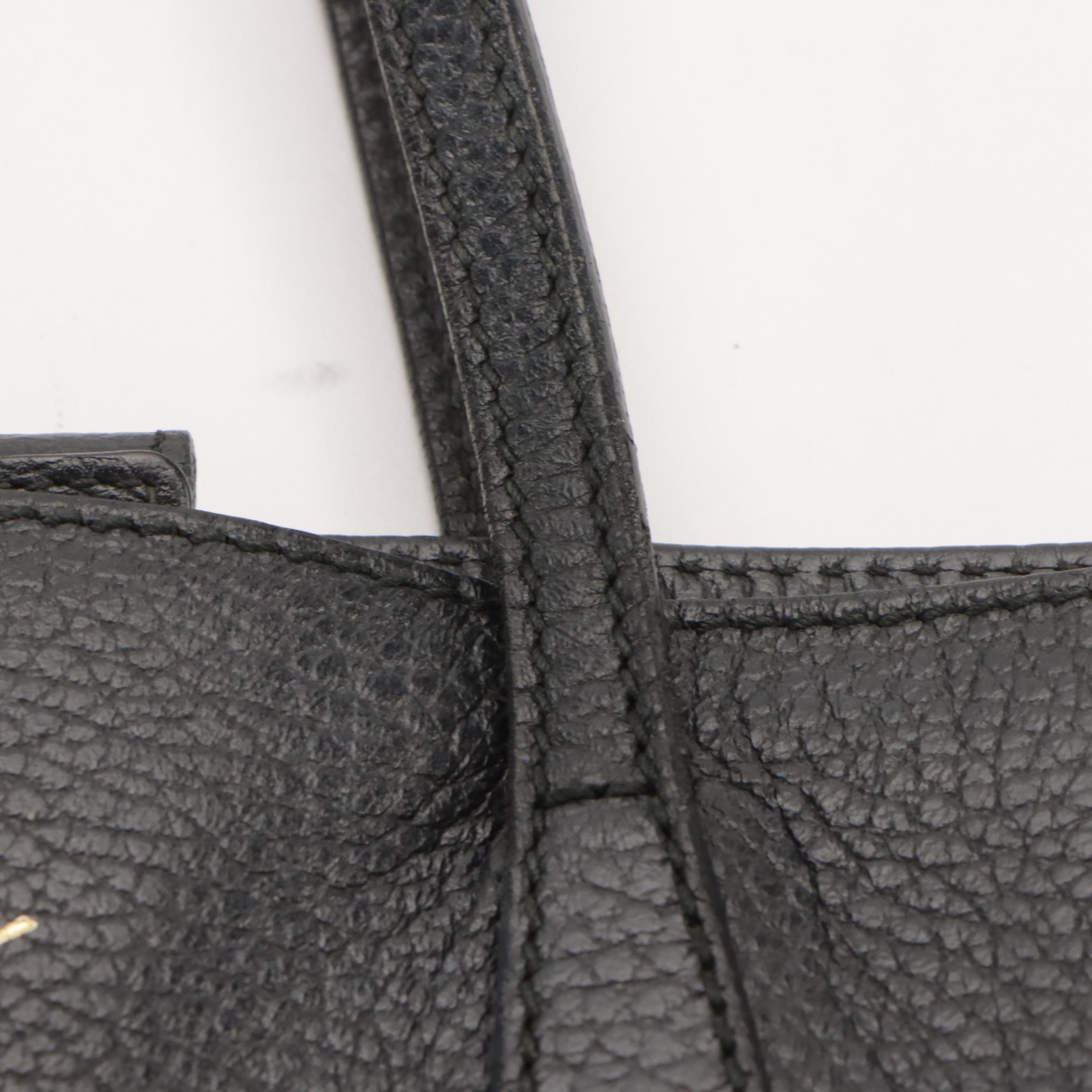 Gucci Medium Swing Tote in Grained Leather